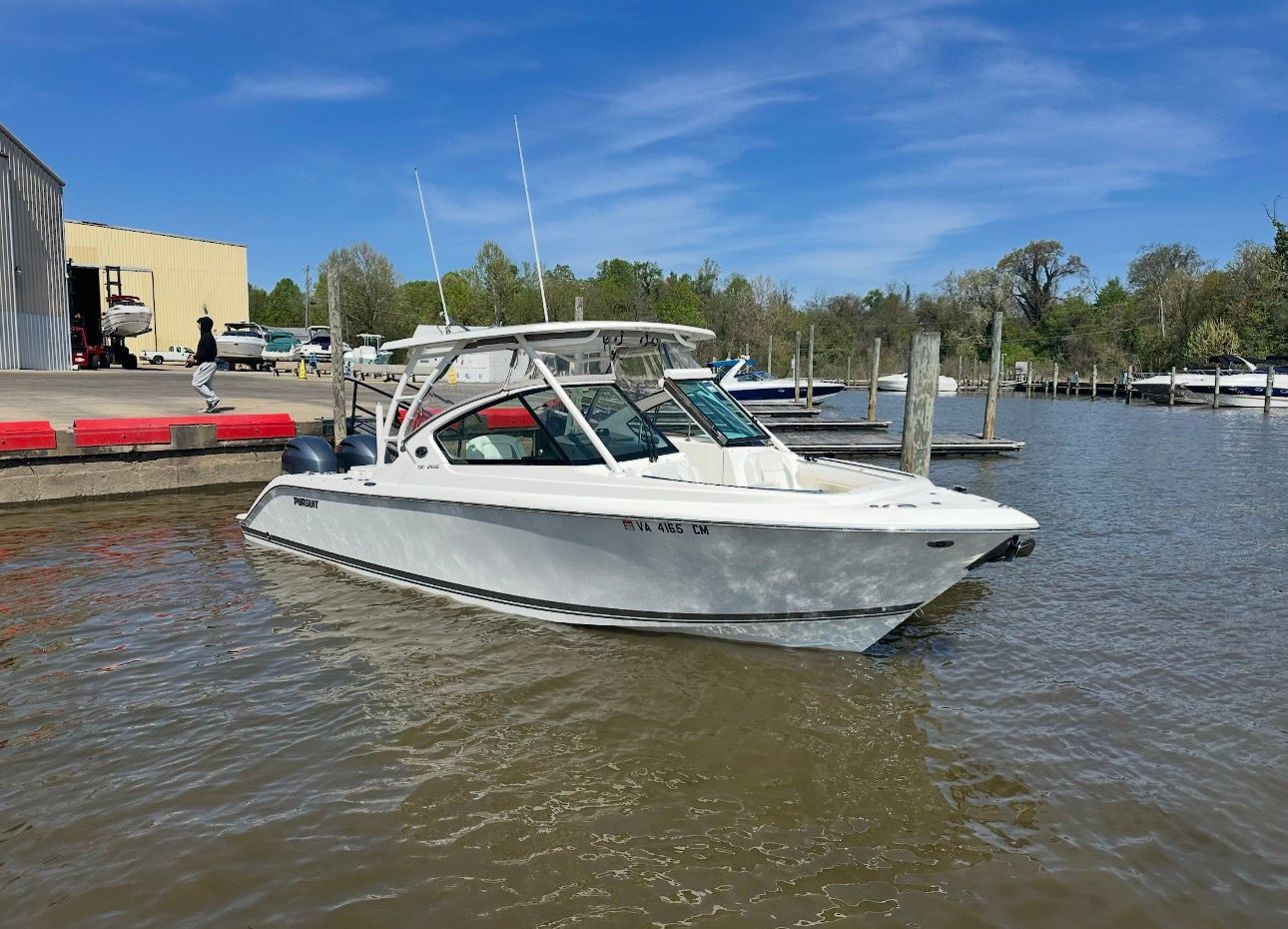 2021 Pursuit DC 266 Dual Console
