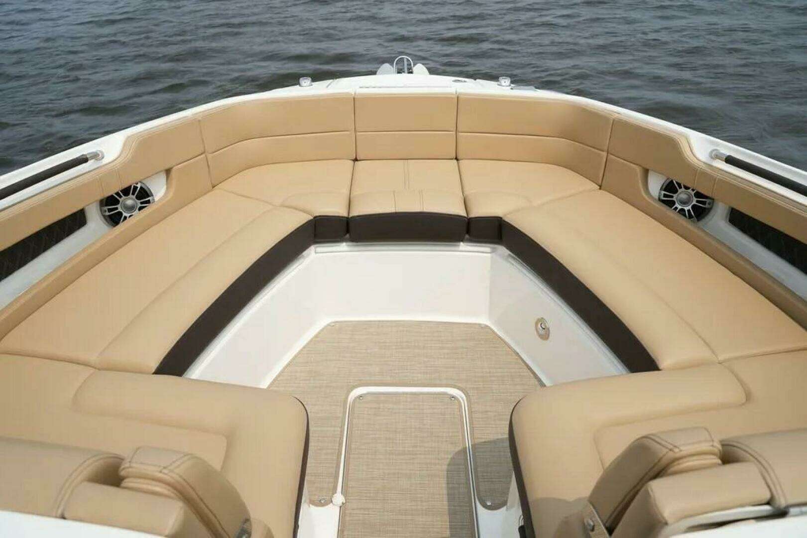 2023 Sea Ray SLX 310 Outboard - Image 21