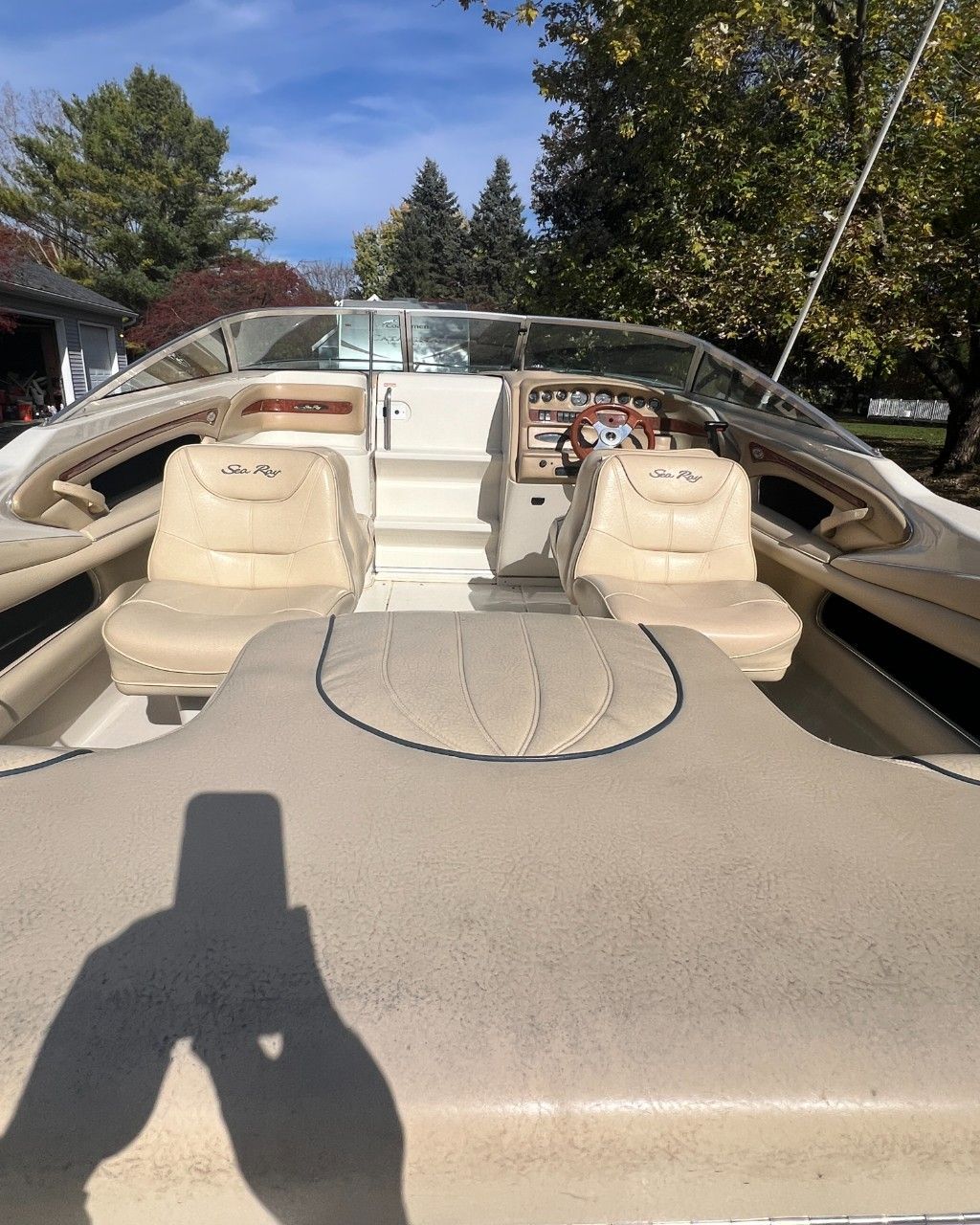 1999 Sea Ray 230 Overnighter - 48