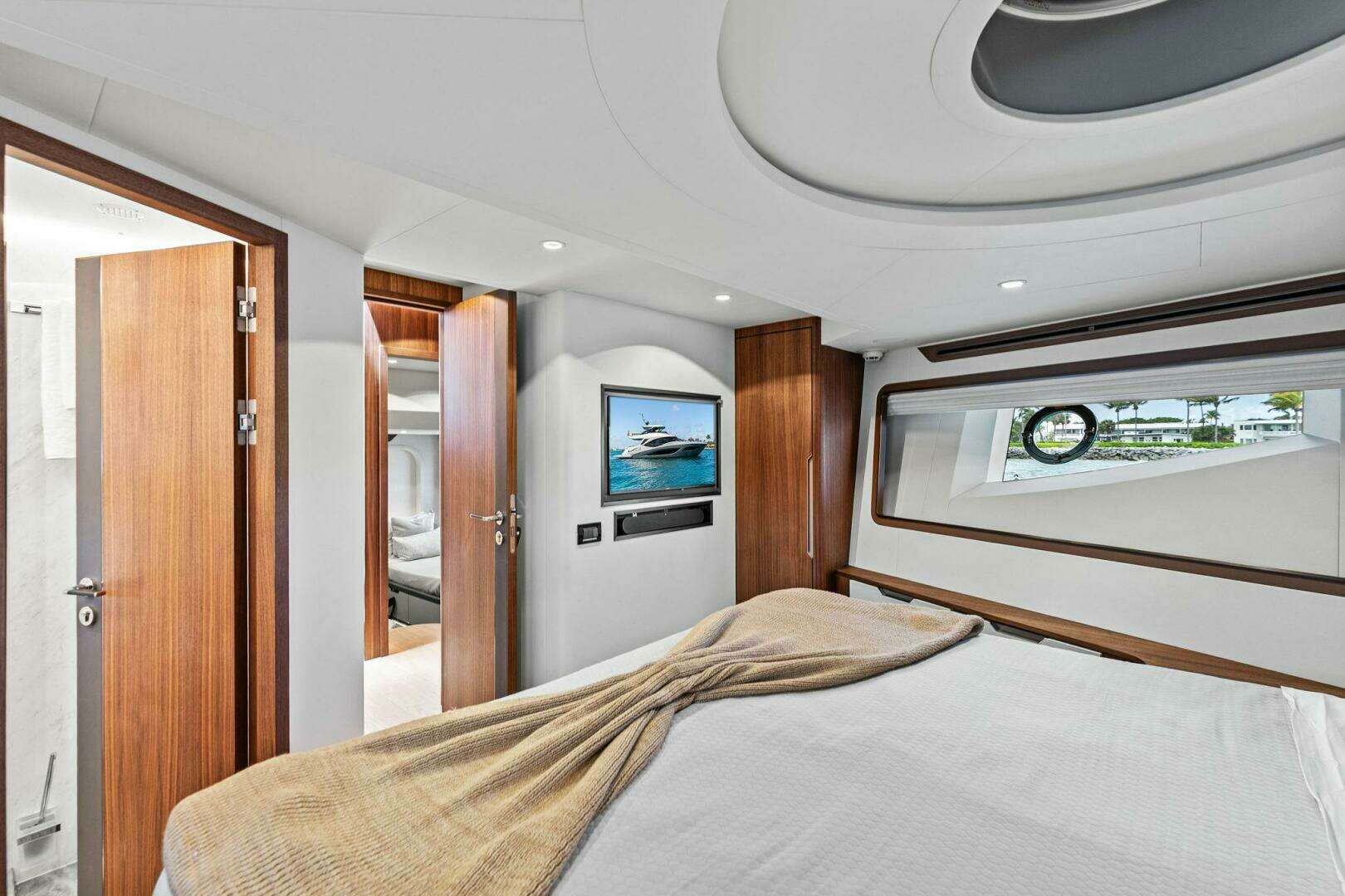 2024 Aquitalia Yachts Flybridge - Image 53