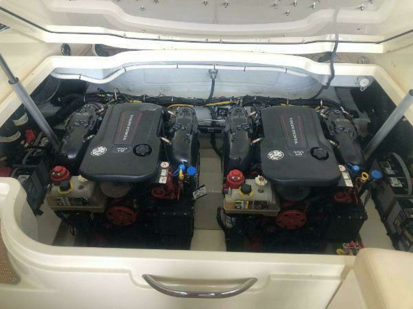 2020 Chris-Craft Launch 31 GT - Image 69