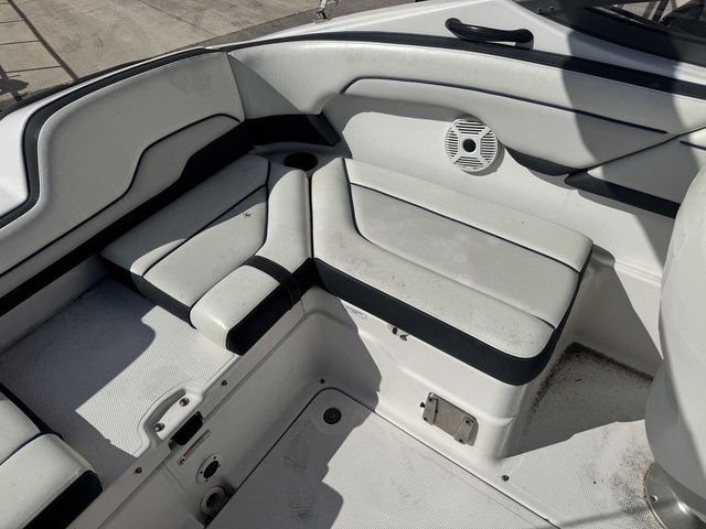 2019 Yamaha Boats SX210 - 10