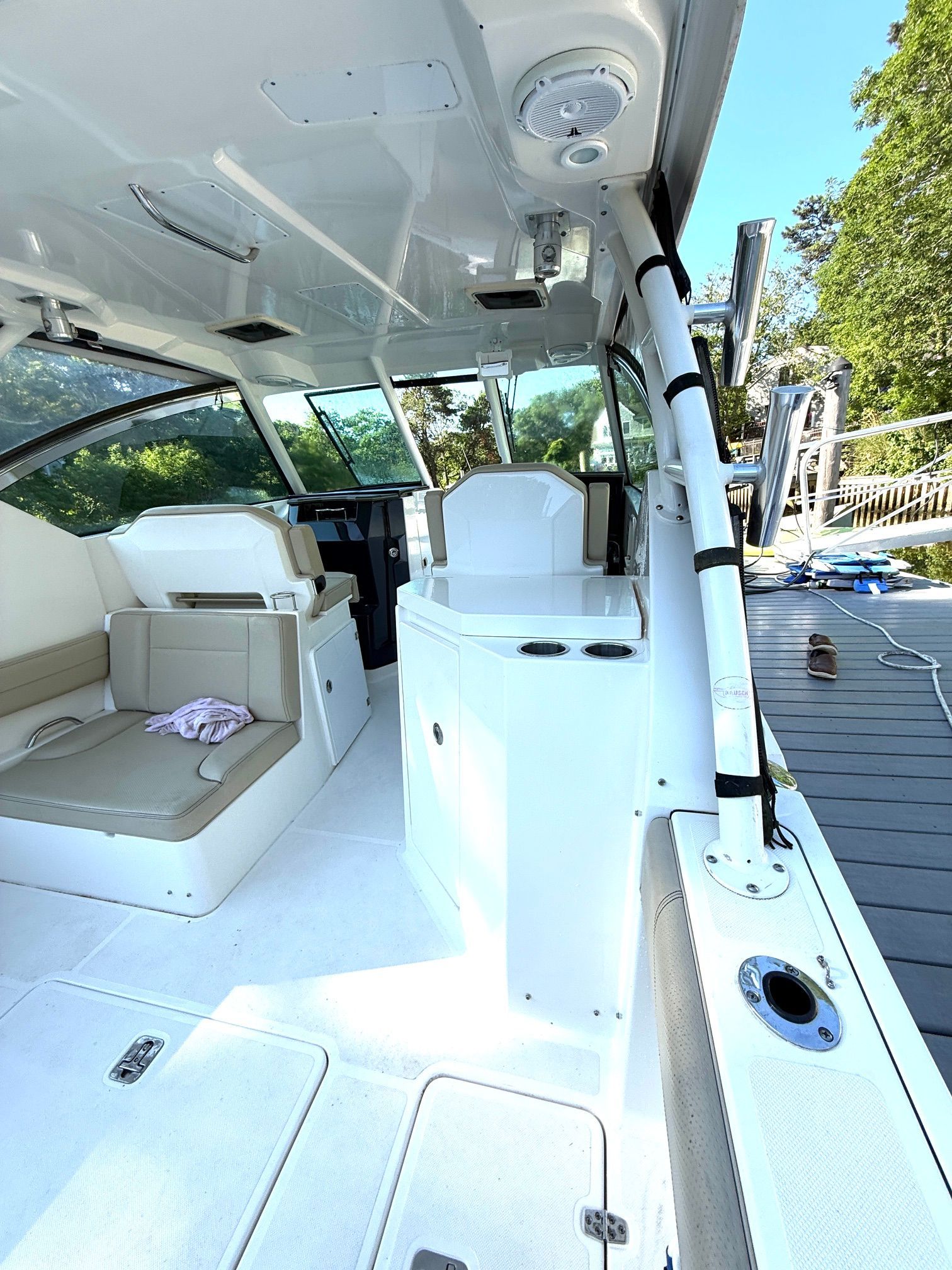 2017 Pursuit DC 295 Dual Console - 8