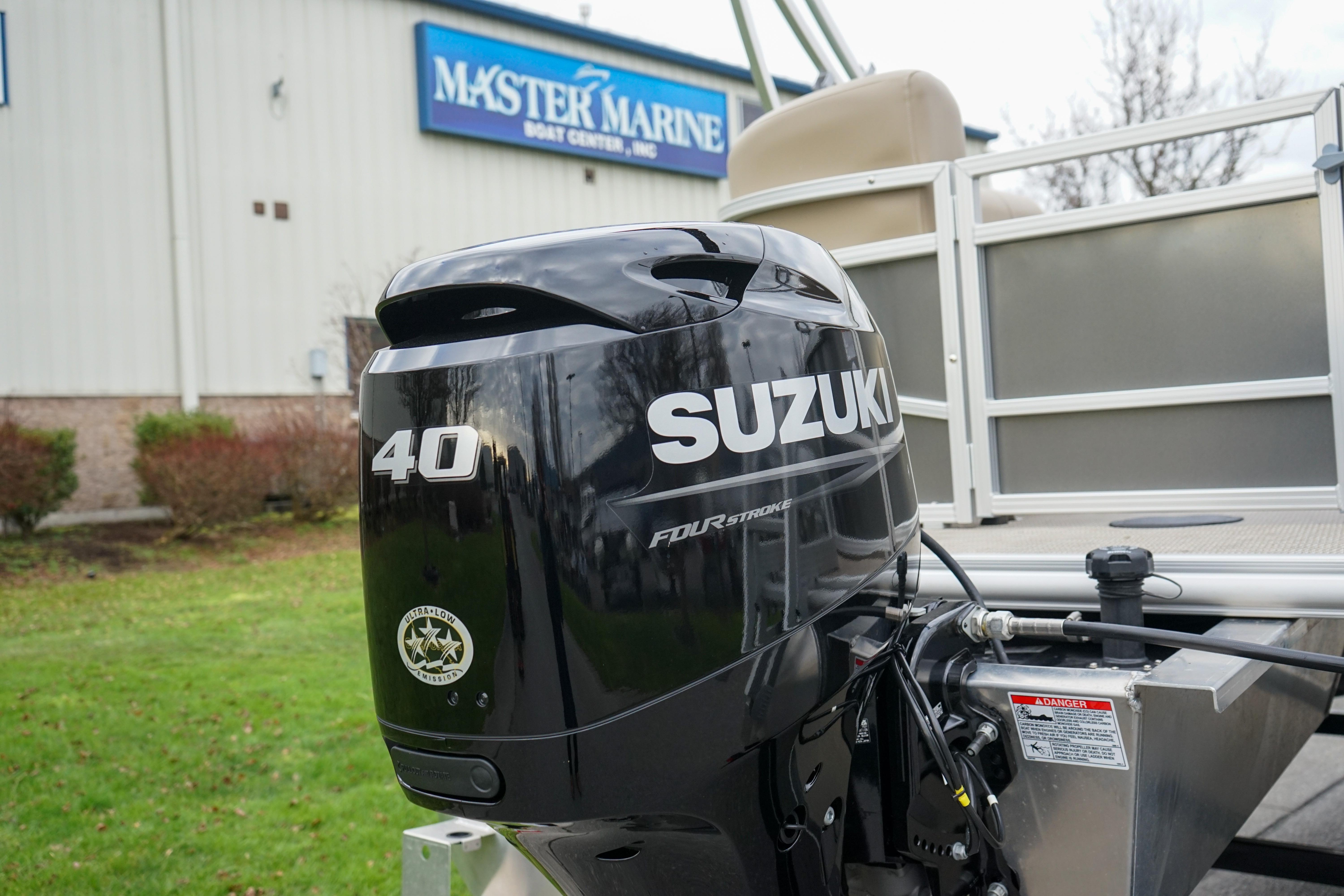 Suzuki 40 horsepower outboard motor on Starcraft LX16R boat, 2025 model, at Master Marine.