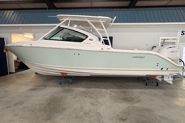2026 Pursuit DC 266 Dual Console