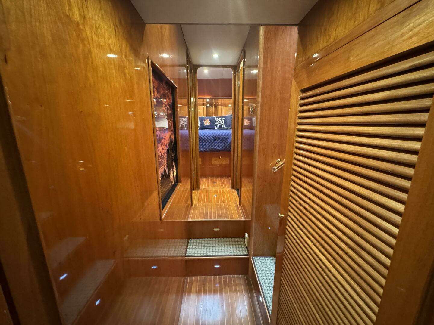 2004 Altima 55 Pilothouse - Image 45