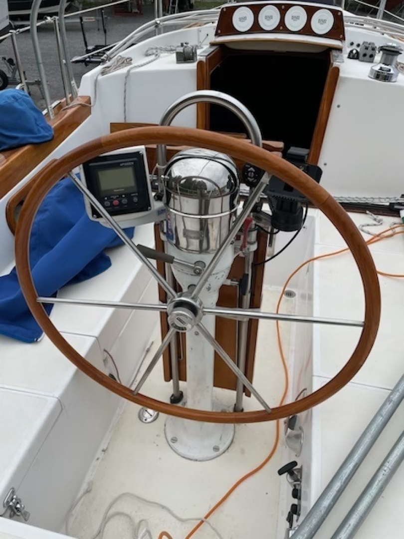 1980 Bristol 35.5 Keel/CB - Image 7