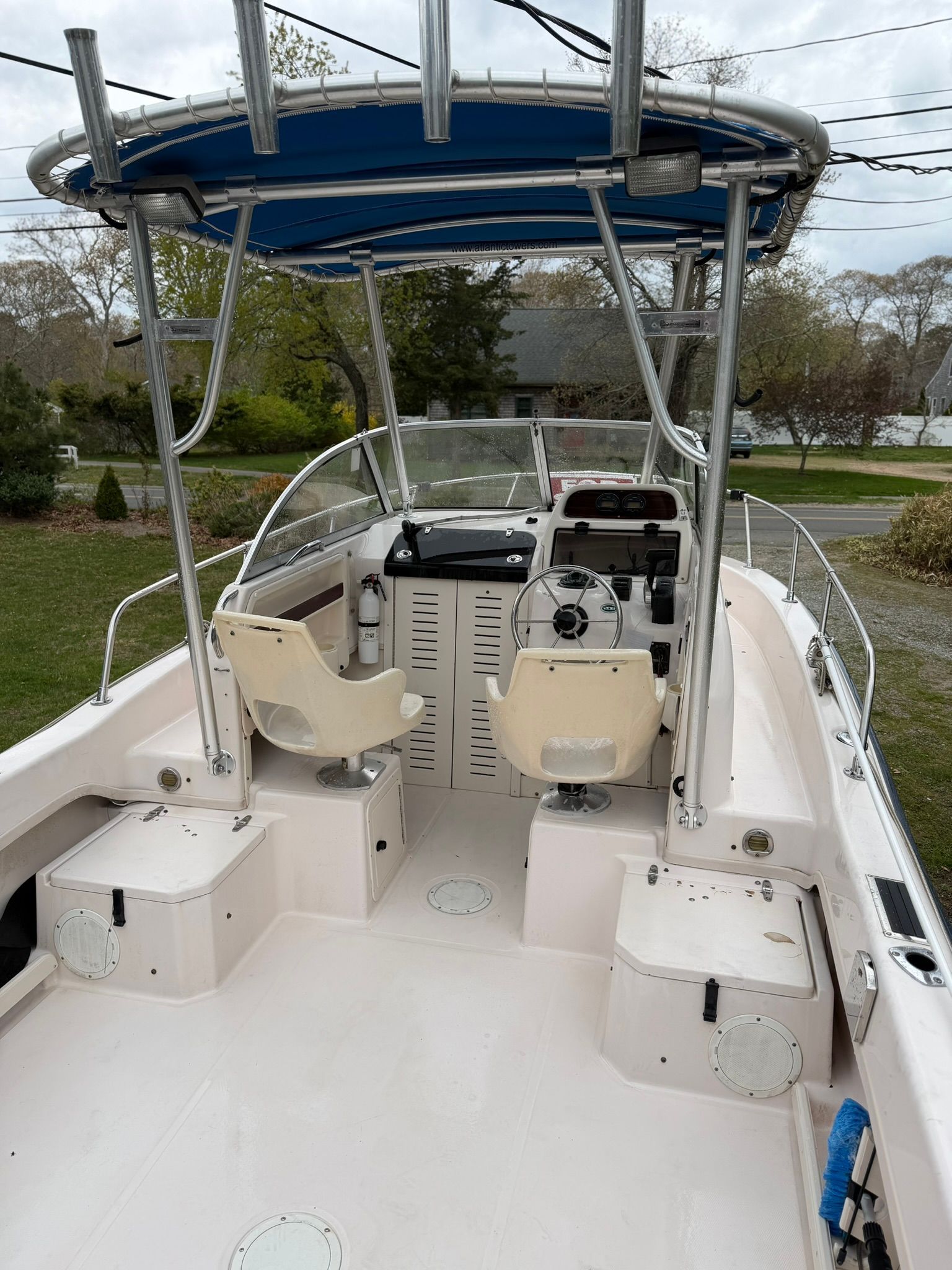 2000 Grady-White Adventure 208 - 3