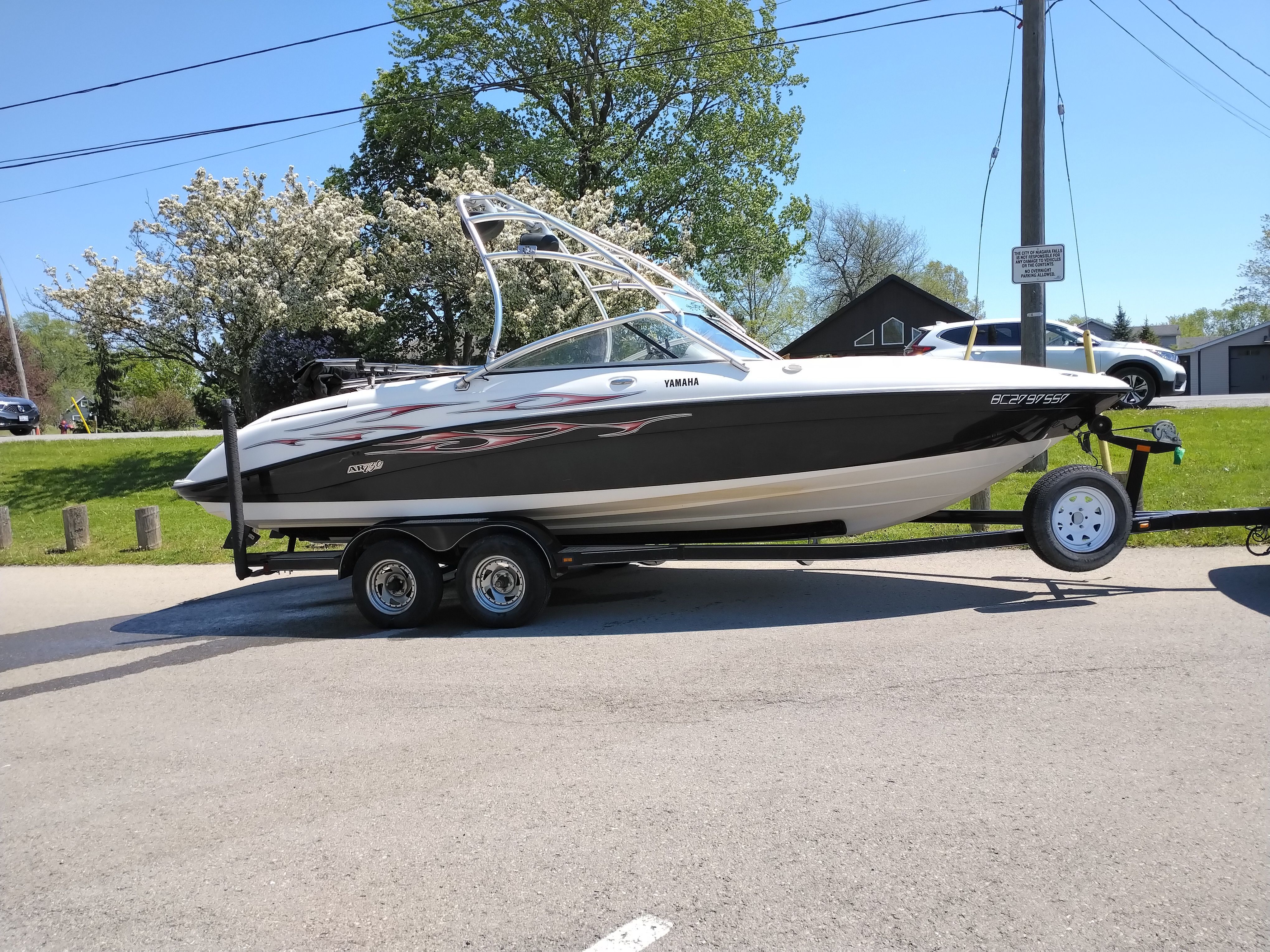 2004 Yamaha Boats AR230