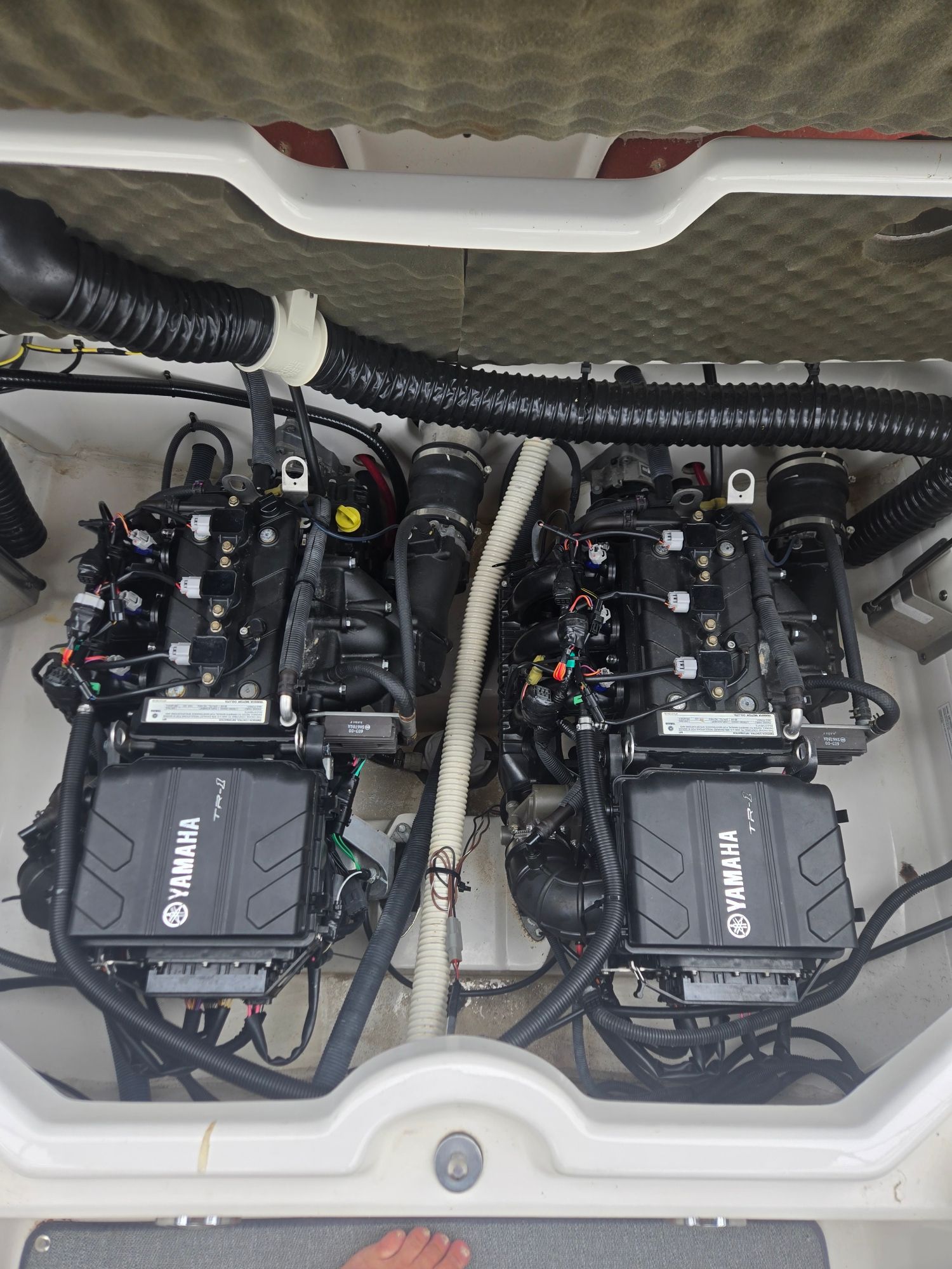2020 Yamaha Boats AR210 - 6