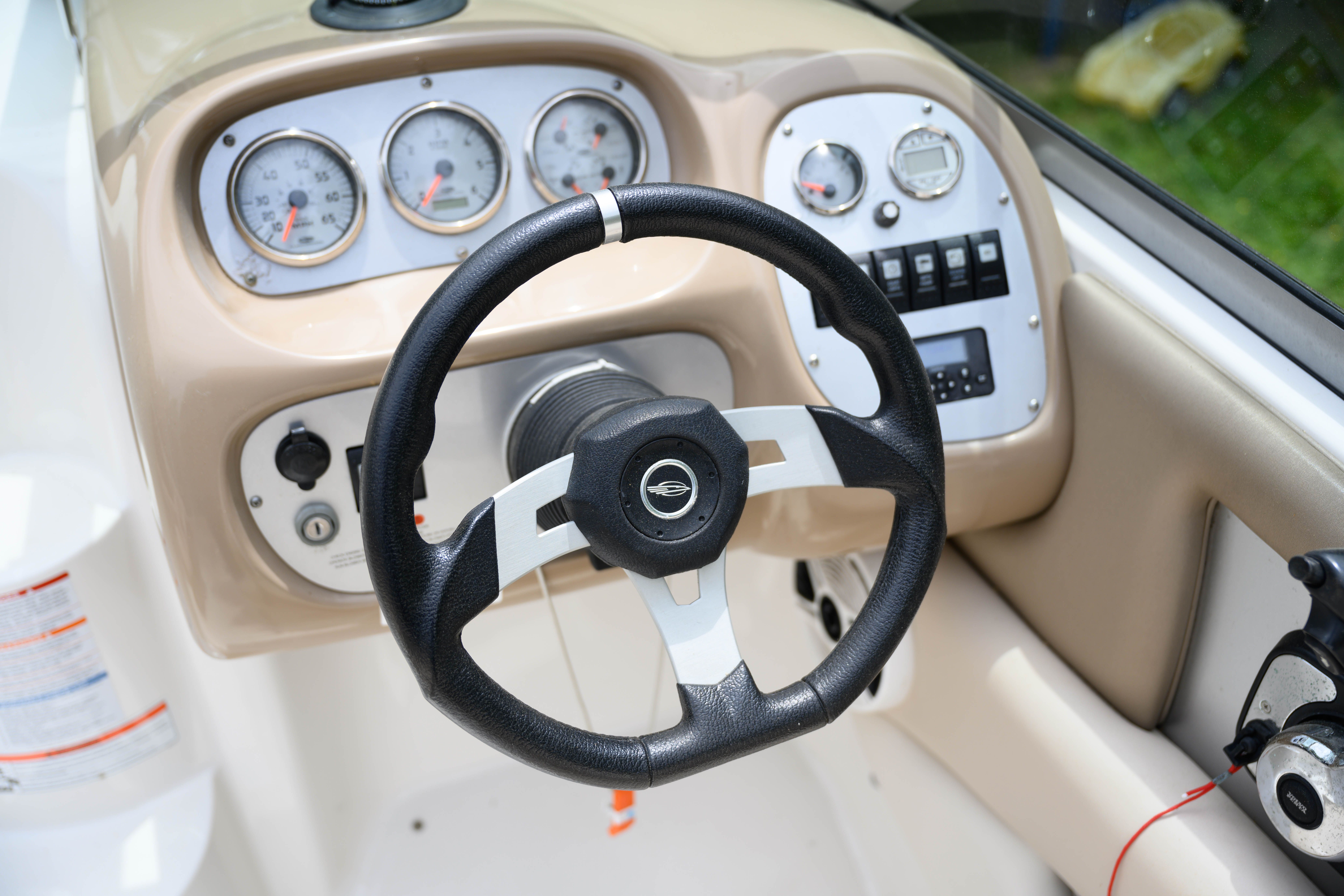 2011 Chaparral 215 SSi - 23