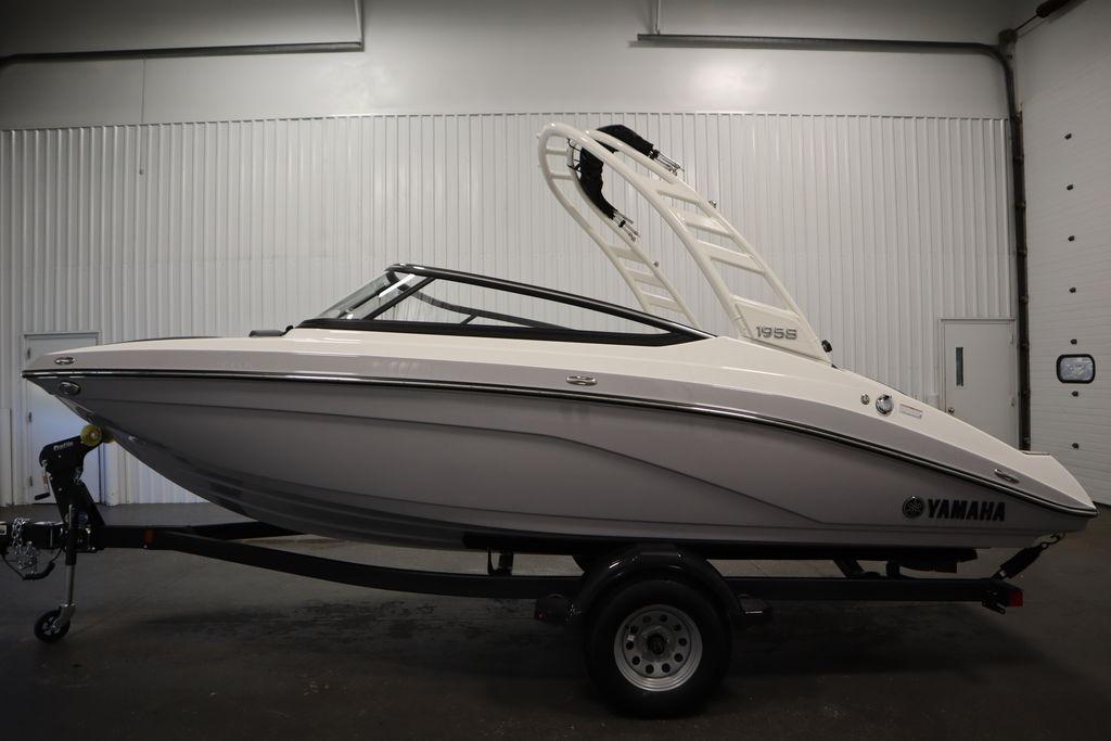 2026 Yamaha Boats 195S in showroom, side view on trailer.