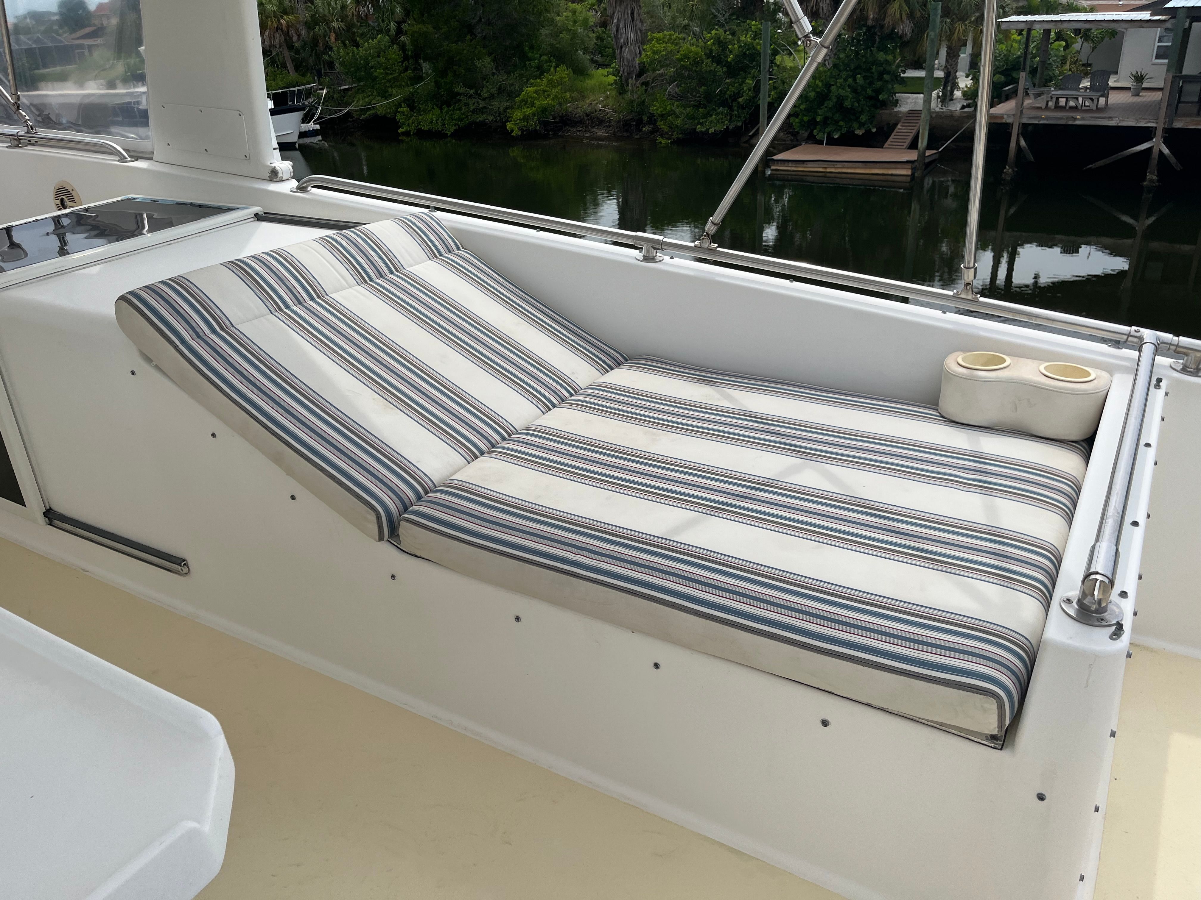 1994 Viking Motor Yacht - 72