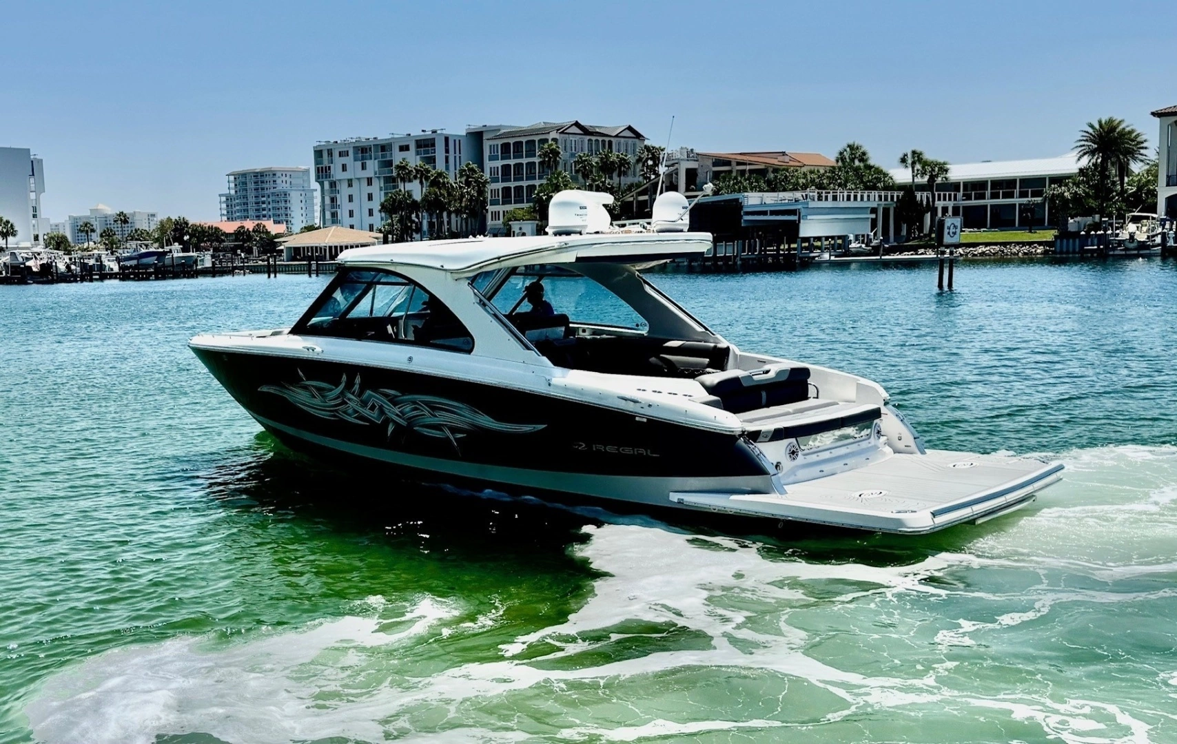 2025 Regal LS36 - Image 23