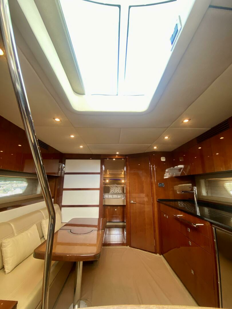 2010 Sea Ray 450 Sundancer - Image 44