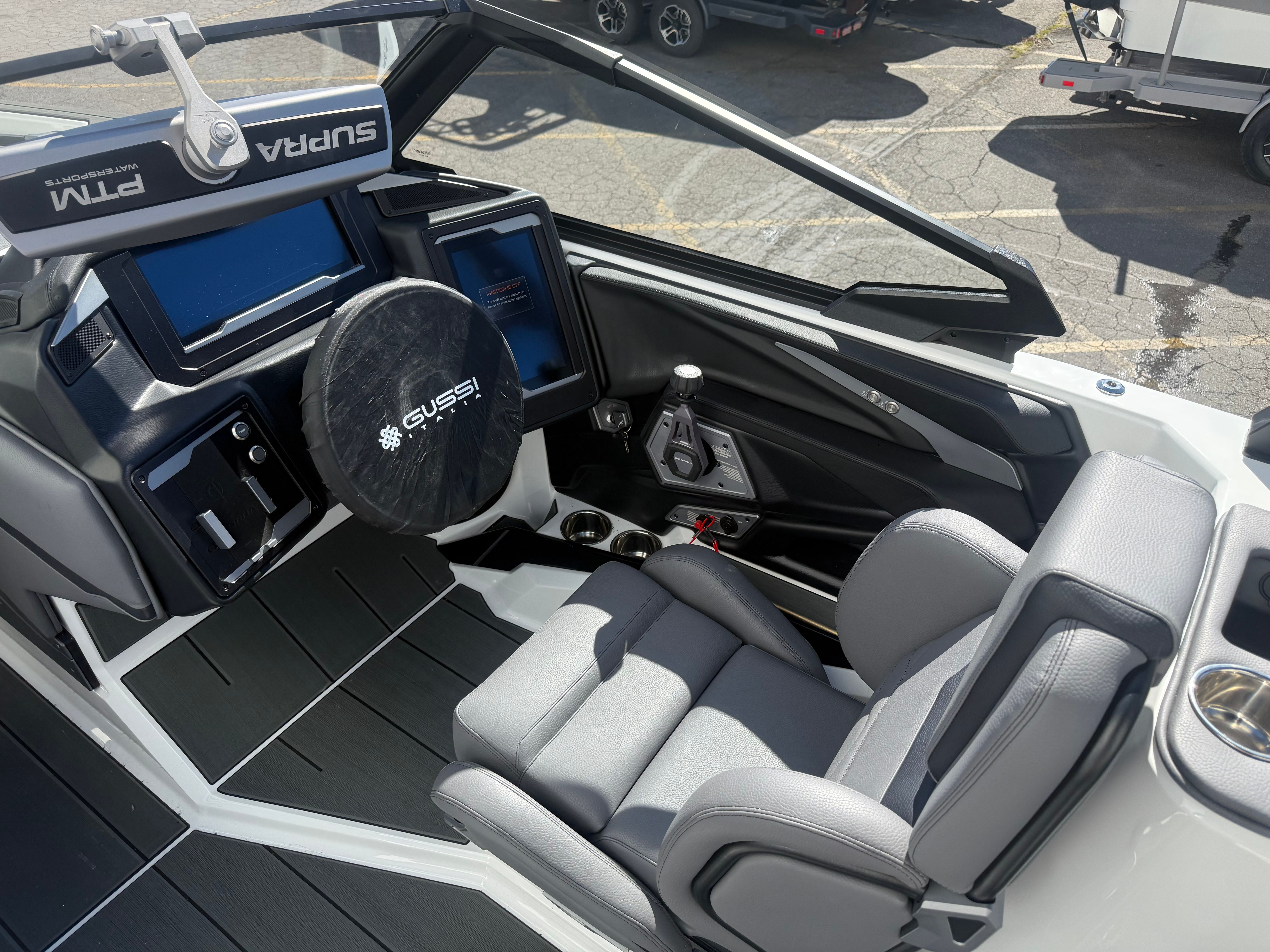 2025 Supra SE 550 - 8