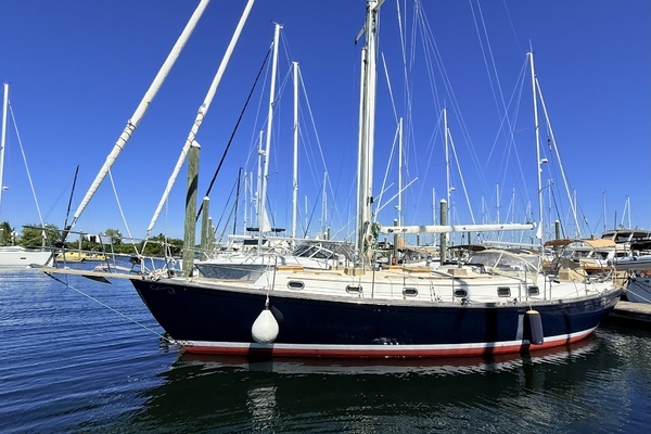 2001 Shannon 43 Cutter