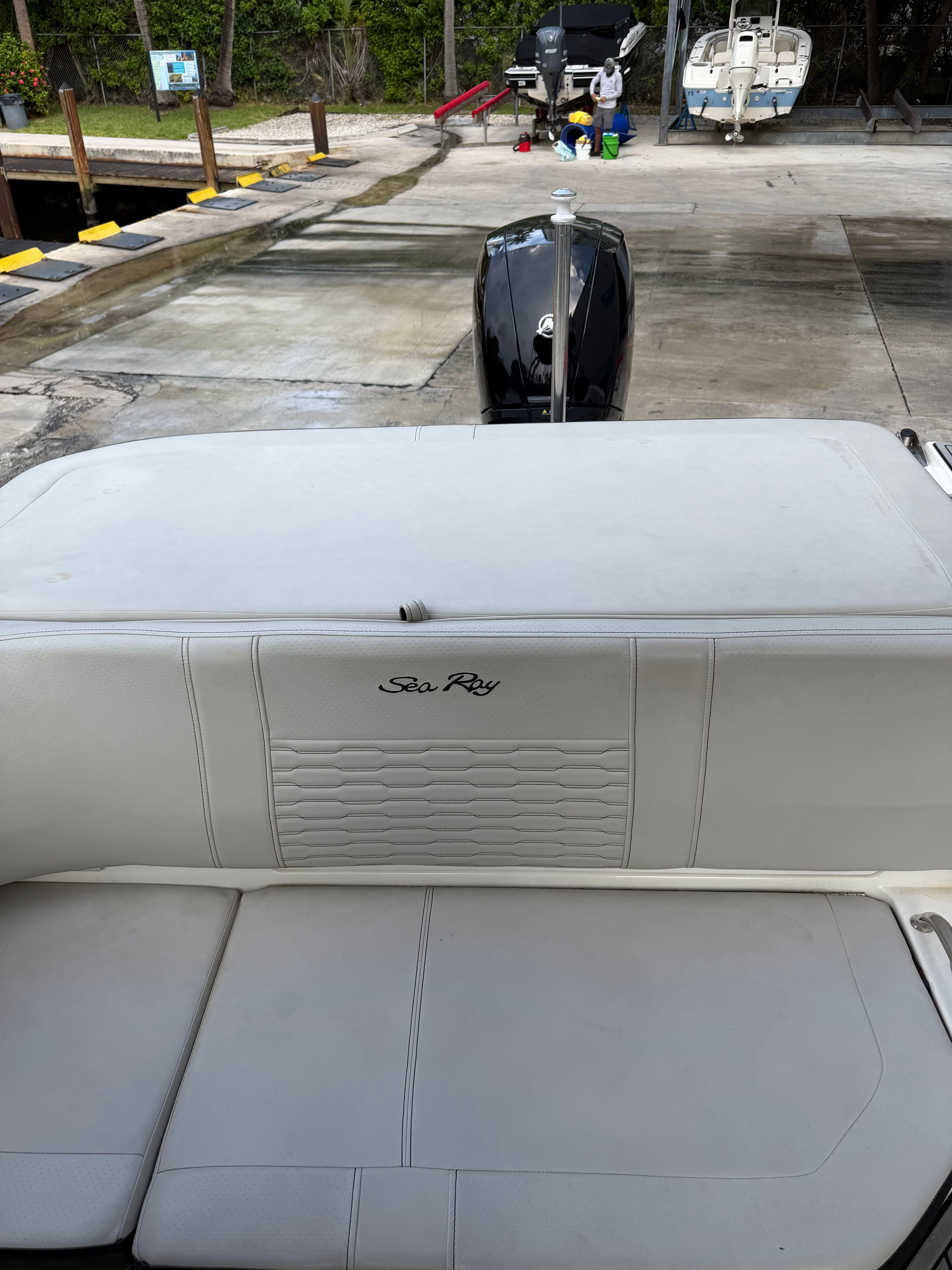 2023 Sea Ray SPX 190 Outboard - 13
