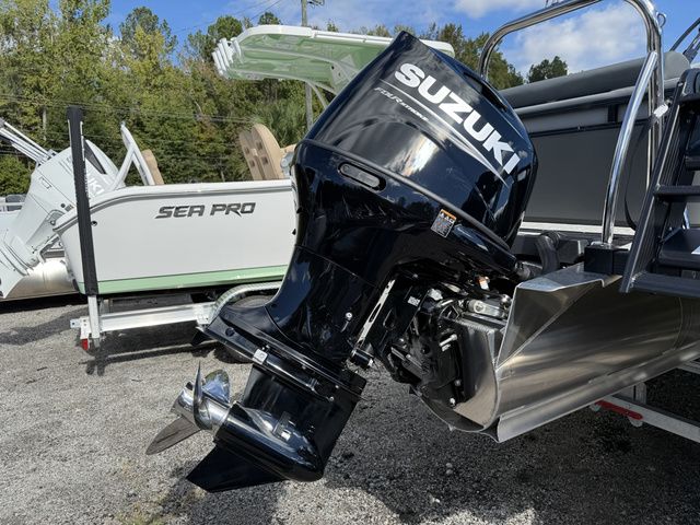 2026 Tahoe LTZ - 23 FT Versatile Rear Lounger - 11