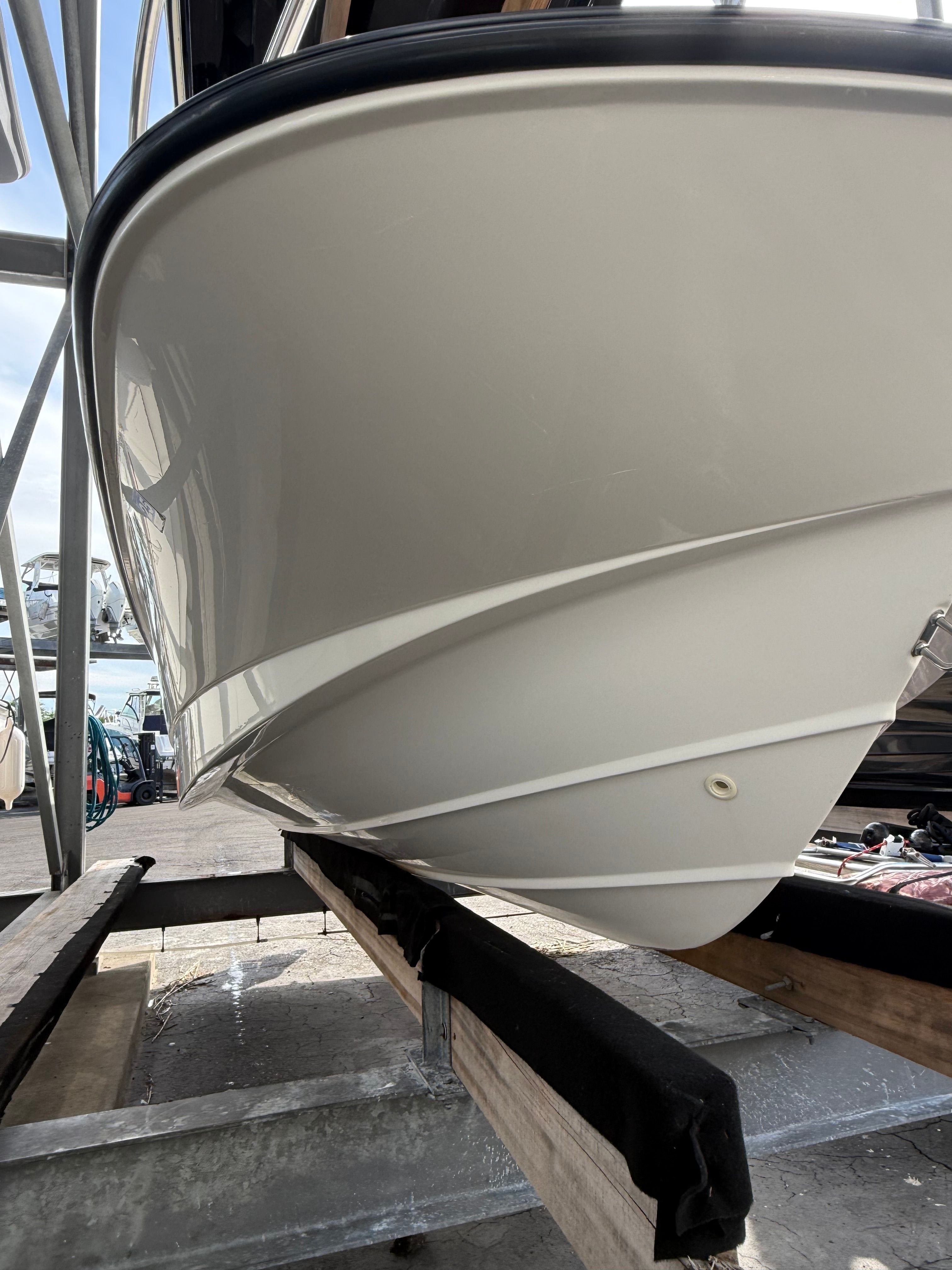 2009 Boston Whaler 190 Montauk - 4