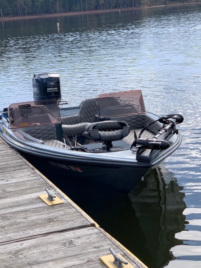 1990 Ranger 365V - 14