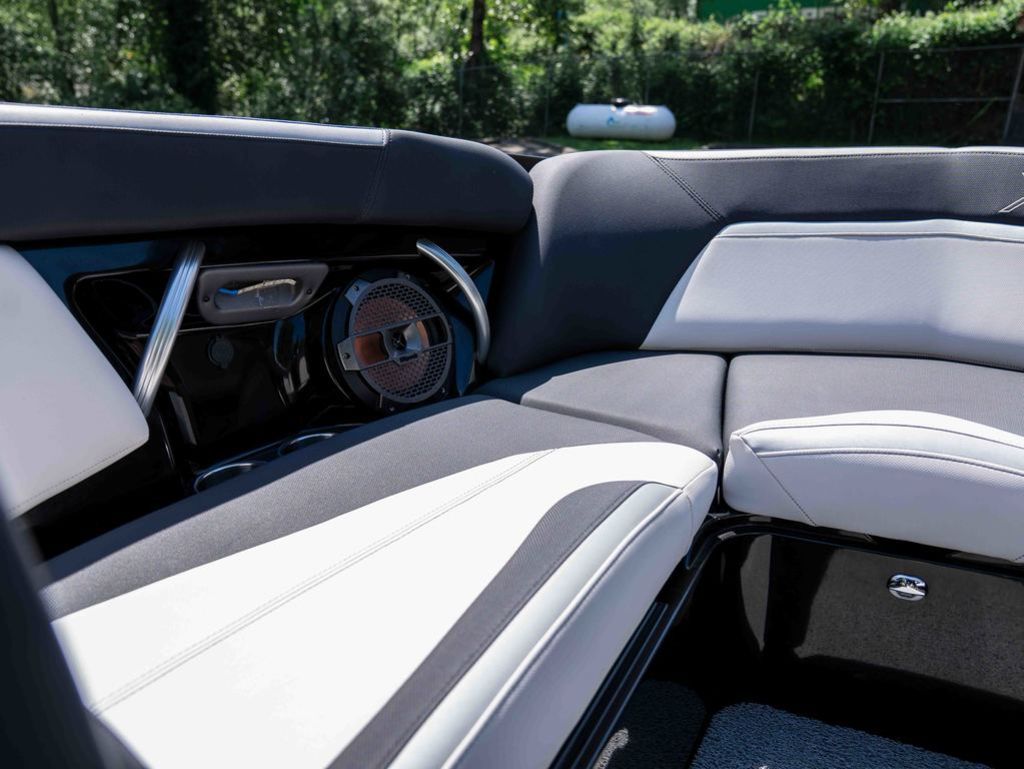 2018 MasterCraft XStar - 12