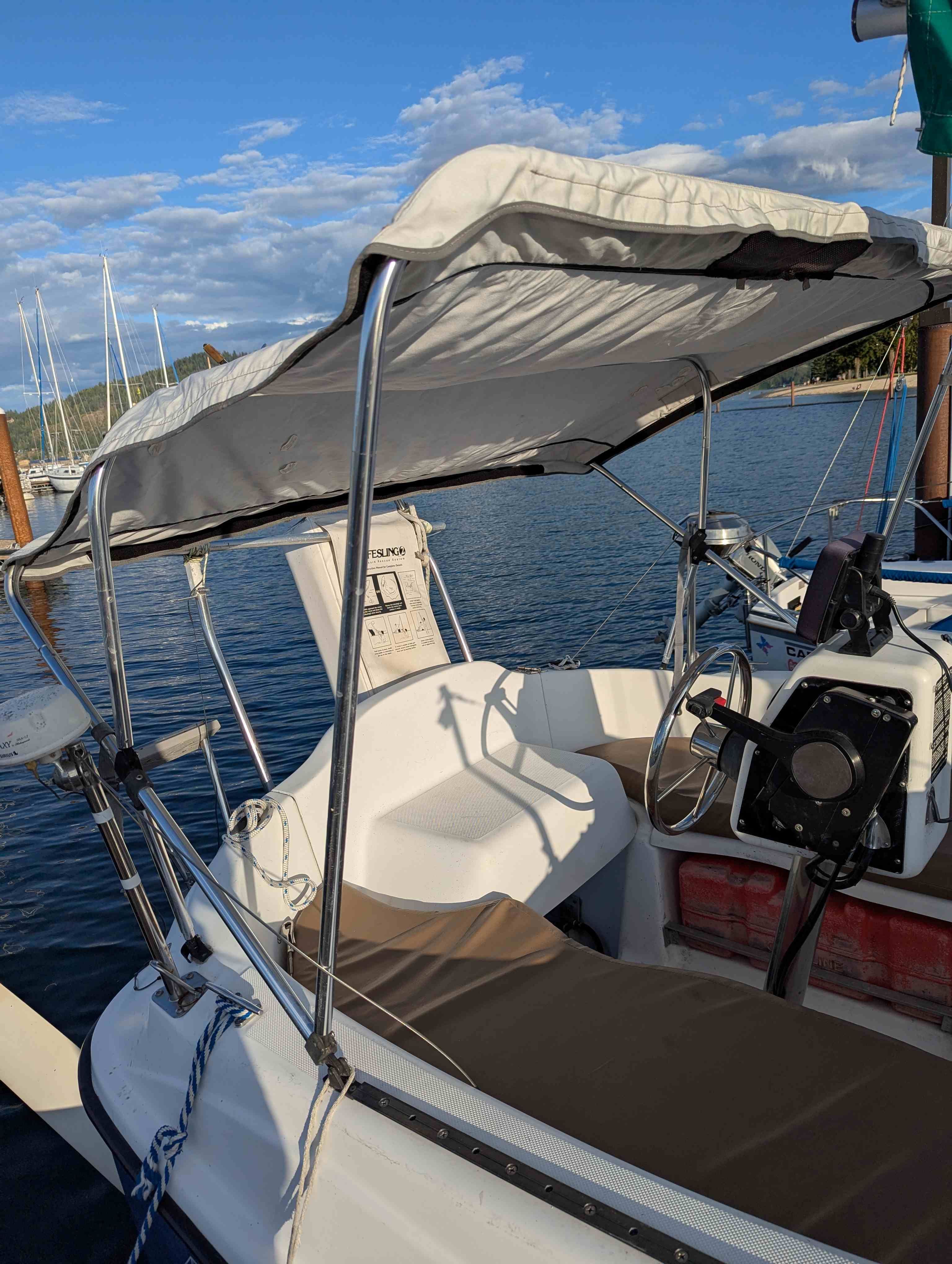 2004 MacGregor 26M - 9