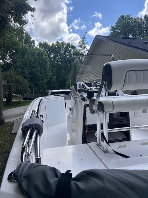 2021 Yamaha Boats 210 FSH Deluxe - 15