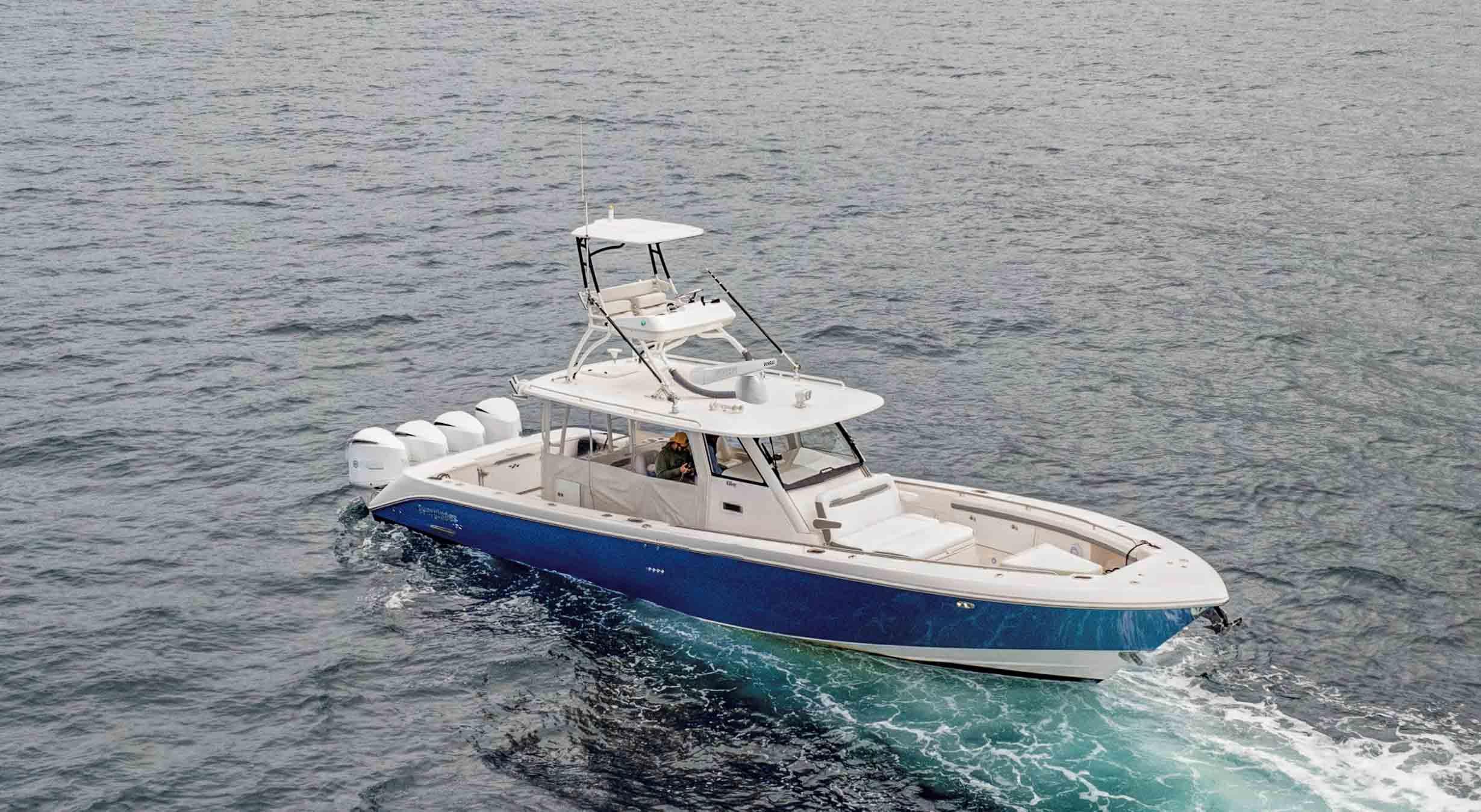 2015 Everglades 435 Center Console