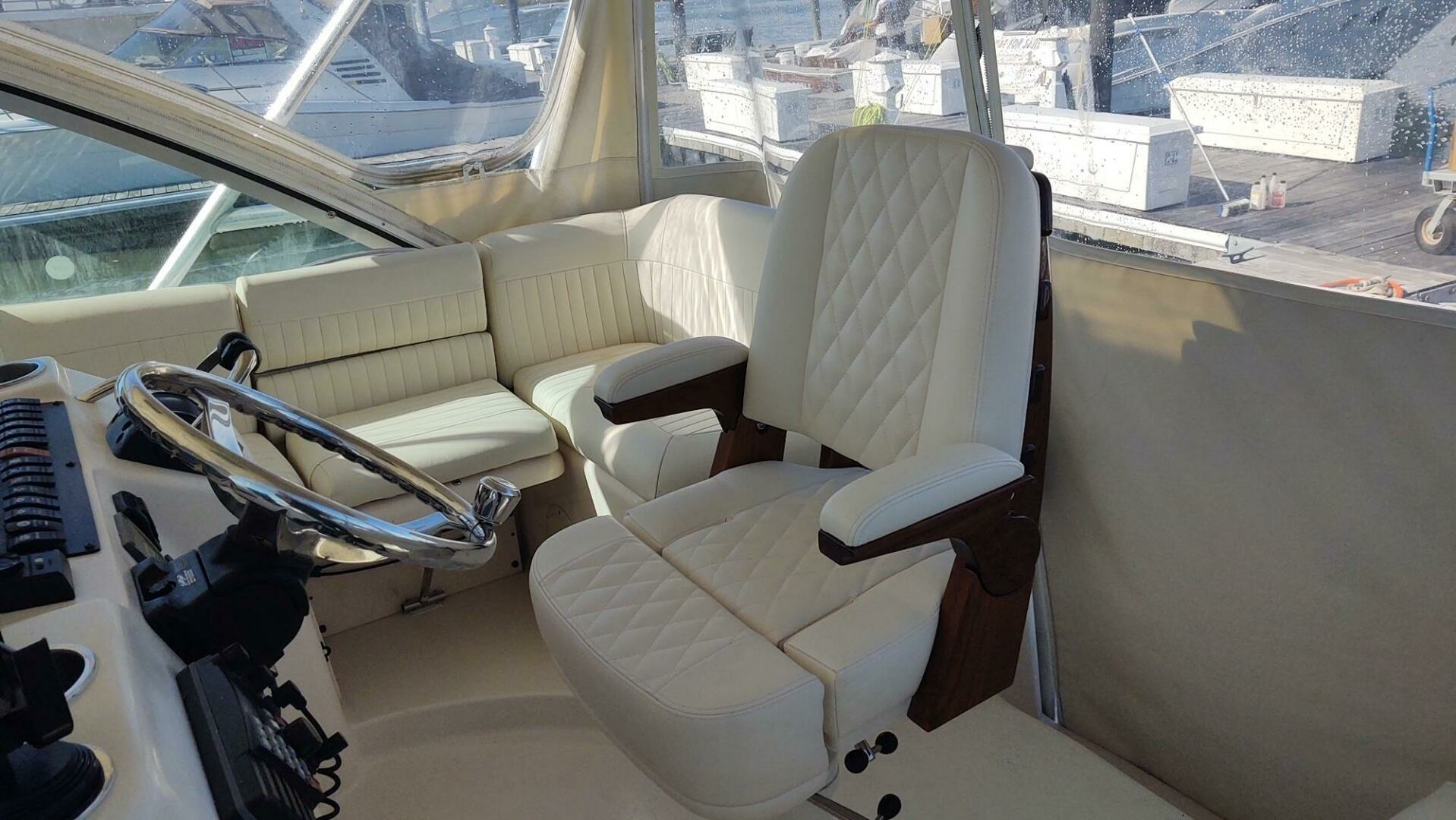 2006 Grady-White Express 360 - Image 10