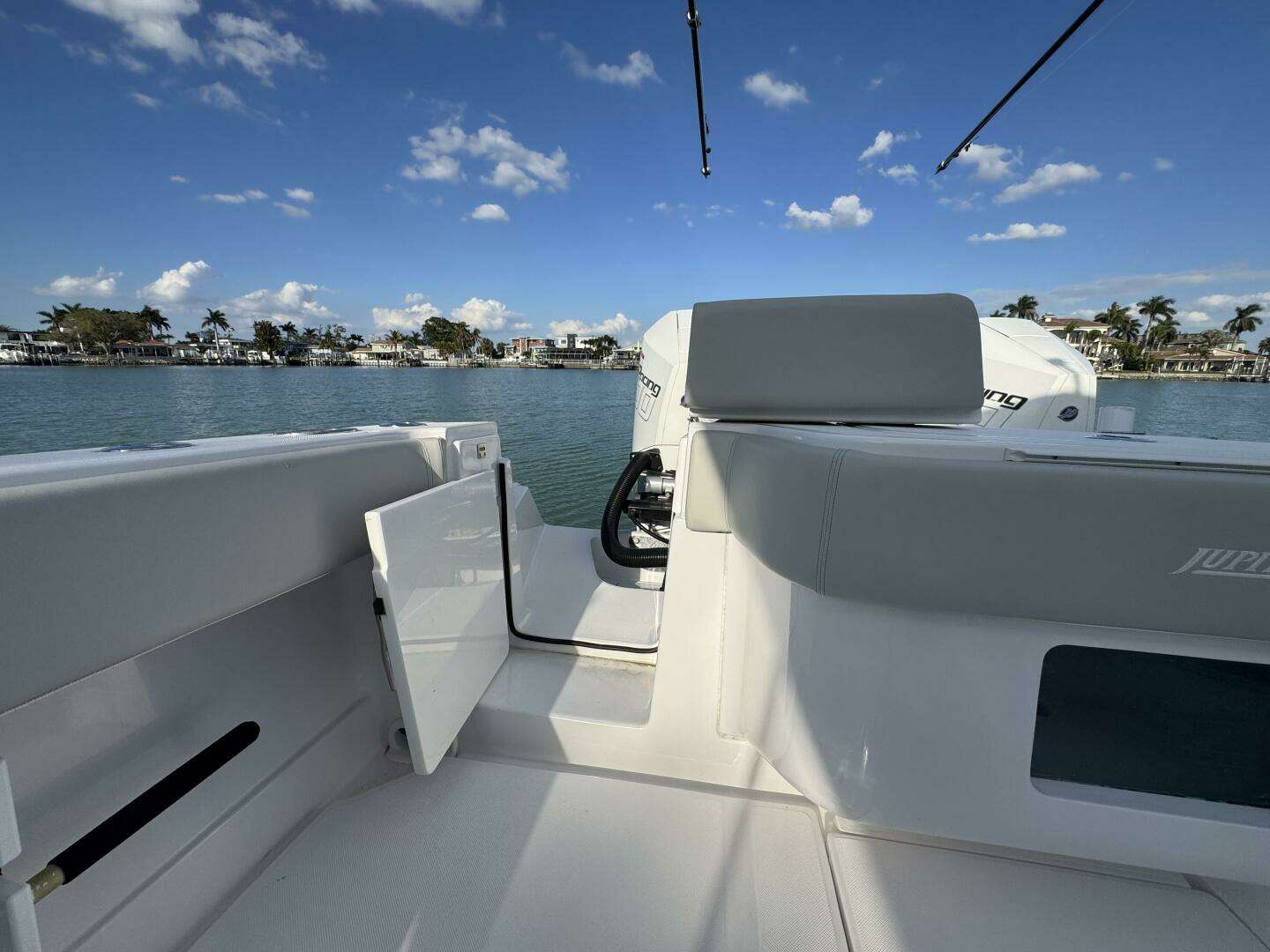 2024 Jupiter 38 HFS - Image 34