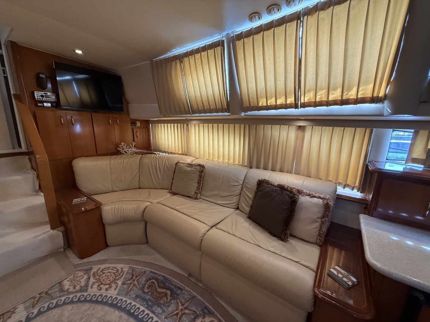 2006 Carver 44 CMY - Image 6
