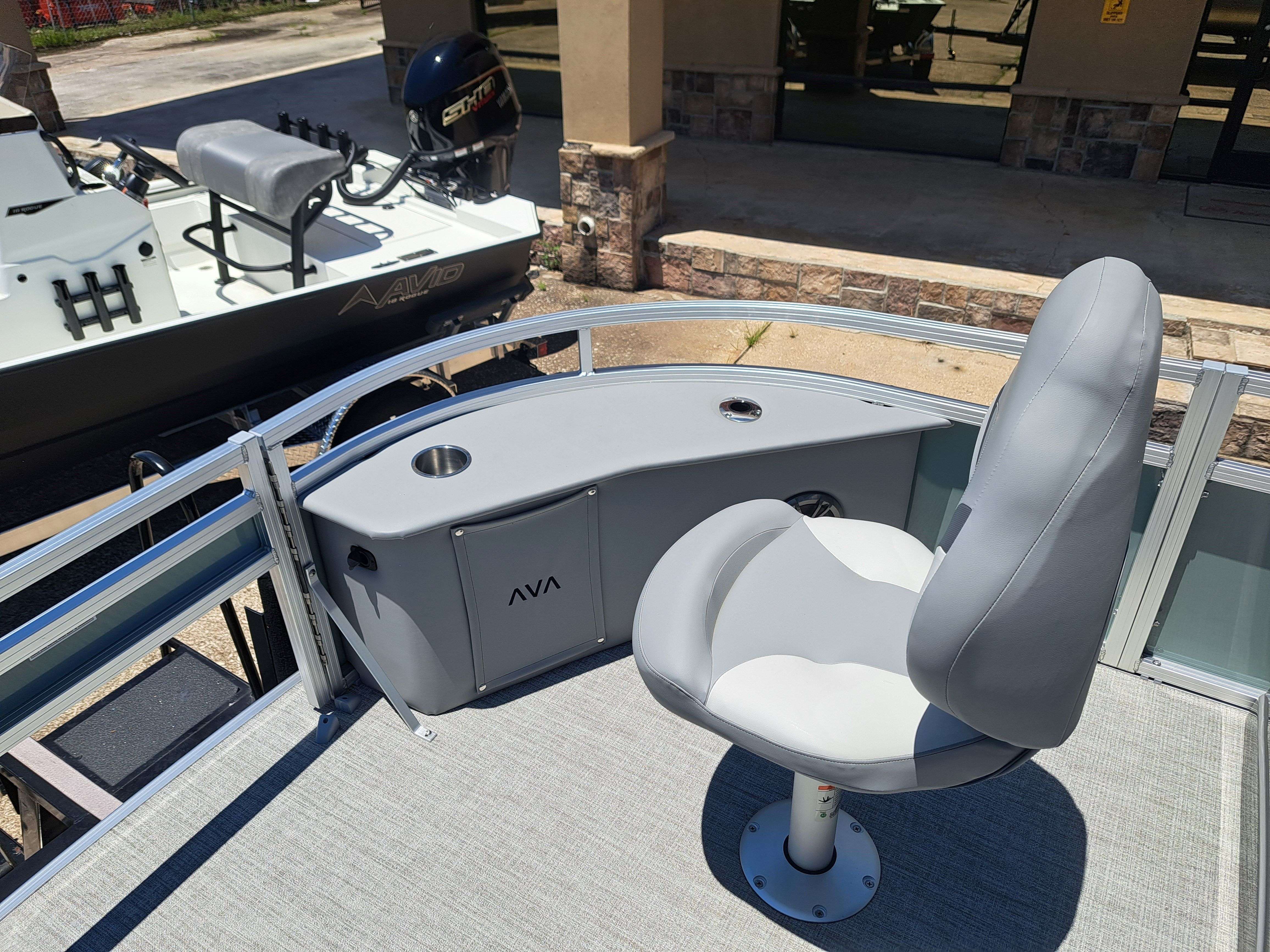 2026 Avalon Venture 85 Quad Fish - 21' - 11