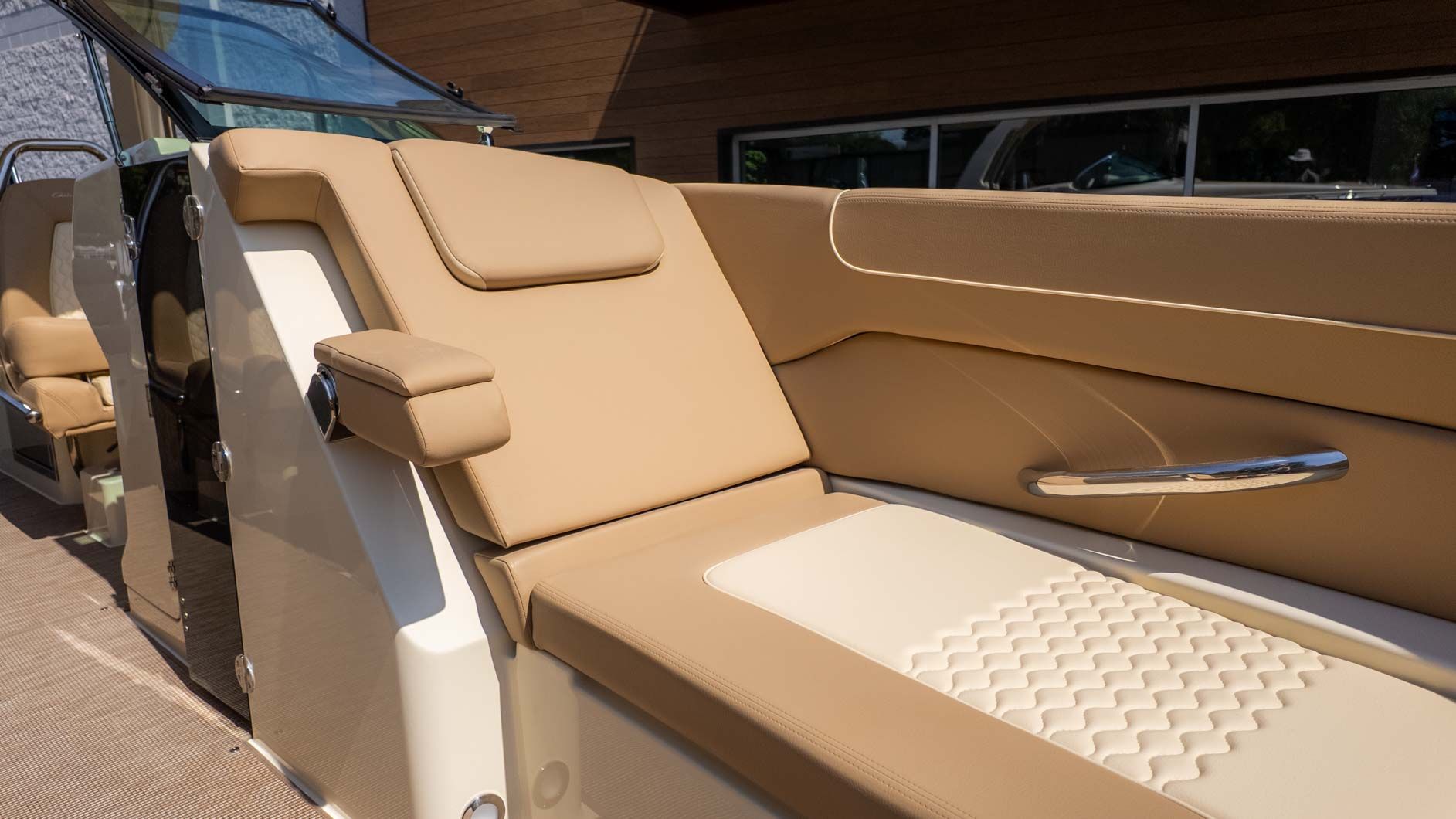 2025 Chris-Craft Launch 28 GT - 19