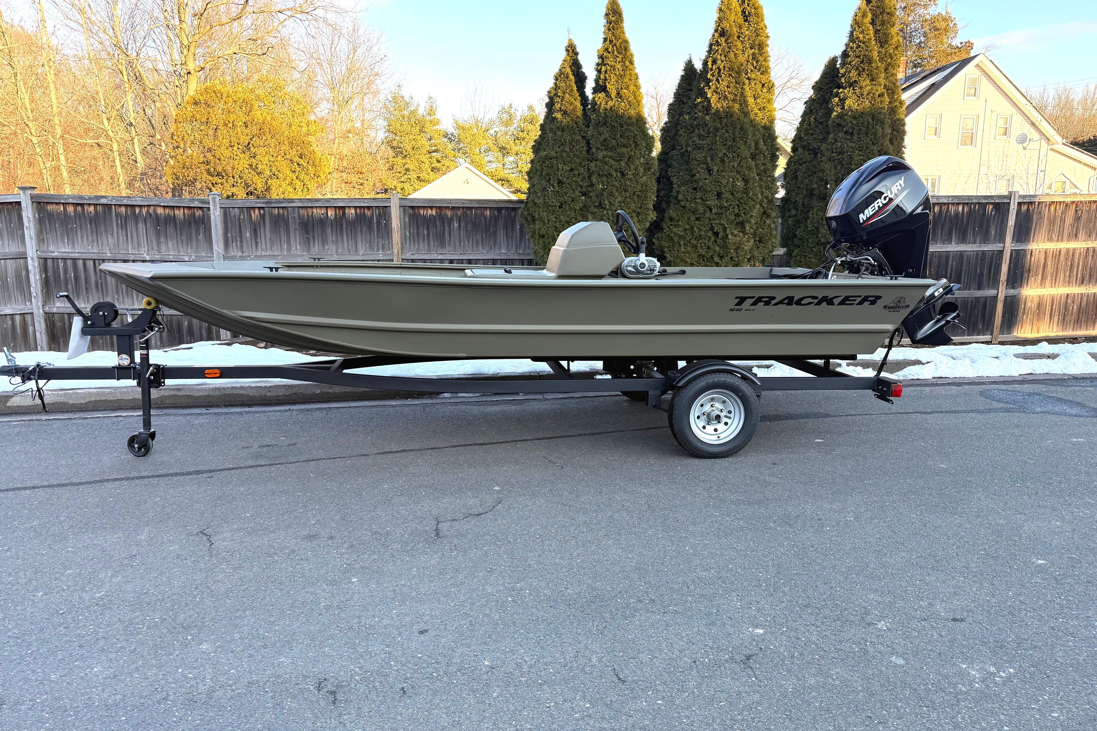 2026 Tracker Grizzly 1648 SC