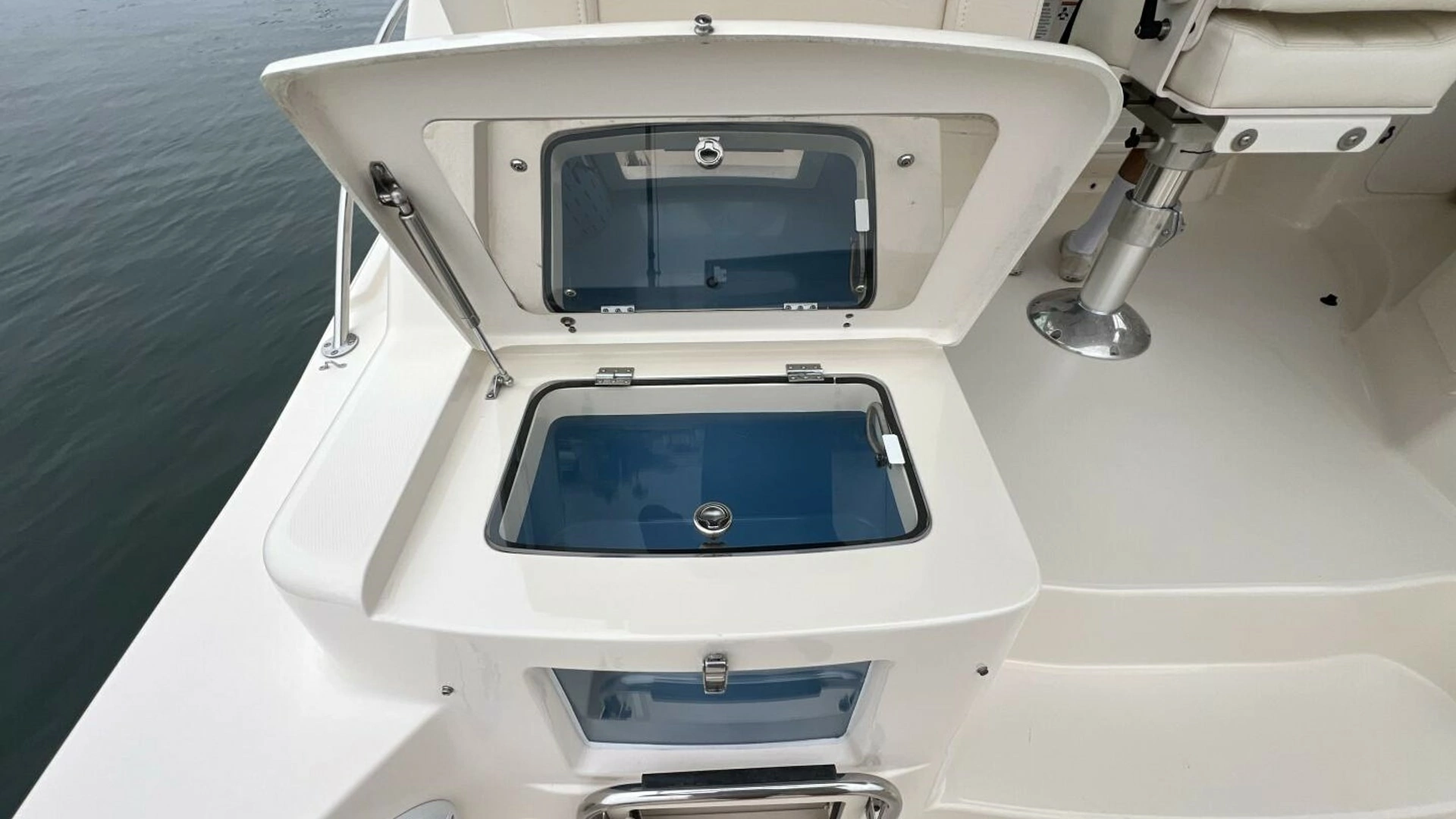 2018 Grady-White 370 Express - Image 22