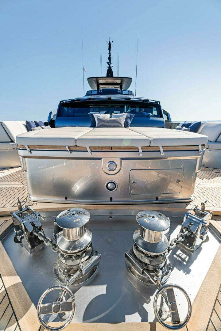 2023 Pershing GTX Motoryacht - Image 35