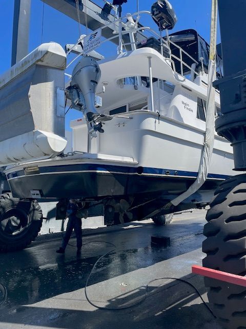 1999 Mainship 390 Trawler - 18