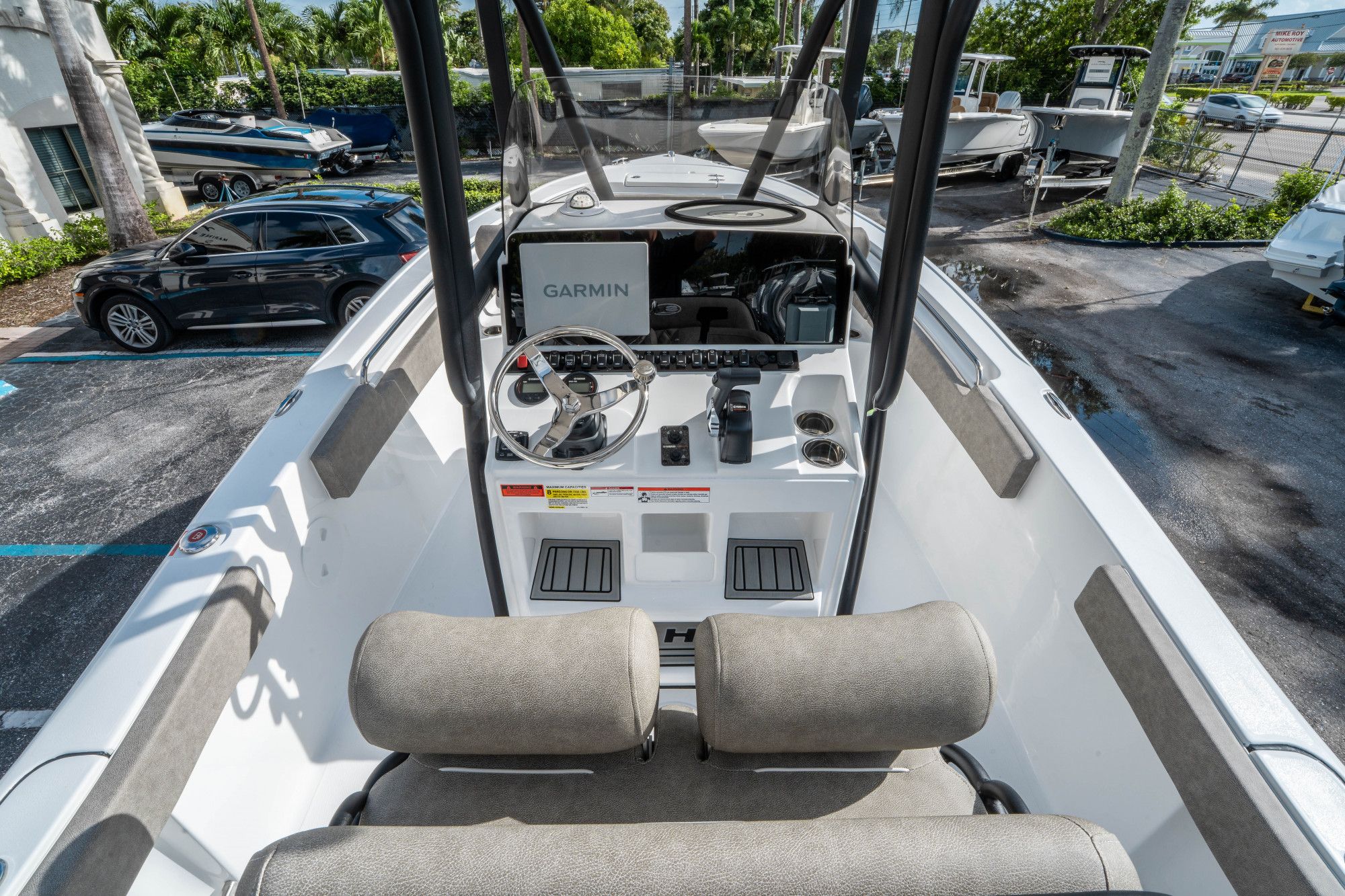 2026 Sea Hunt Ultra 229 - 13