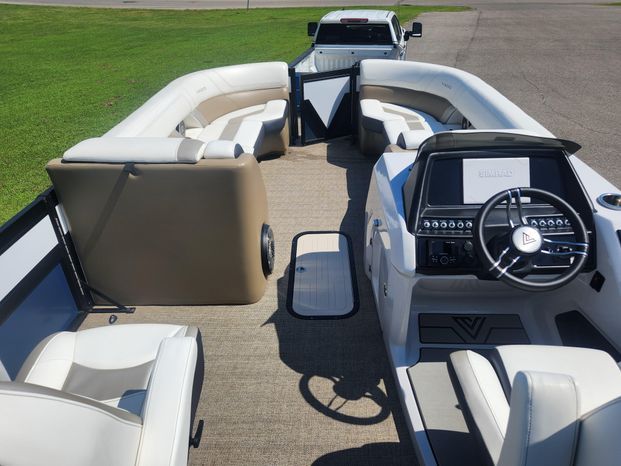 Interior view of 2023 Viaggio Diamante 26U Platinum pontoon boat.