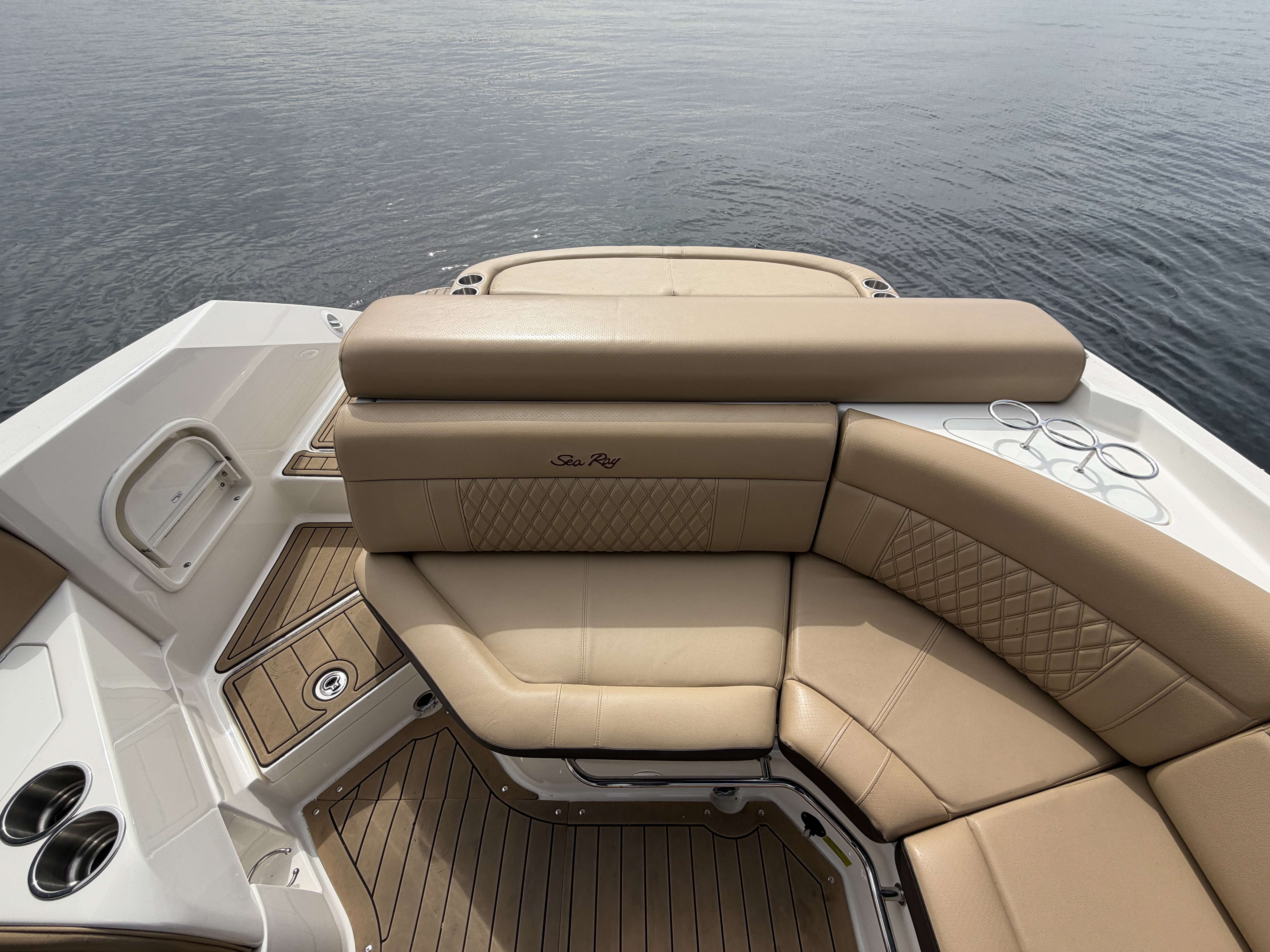 2019 Sea Ray SLX 280 - 16