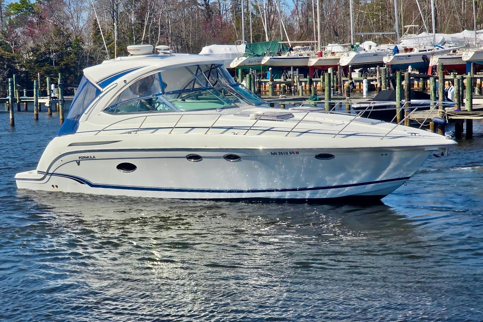 2011 Formula 37 Performance Cruiser