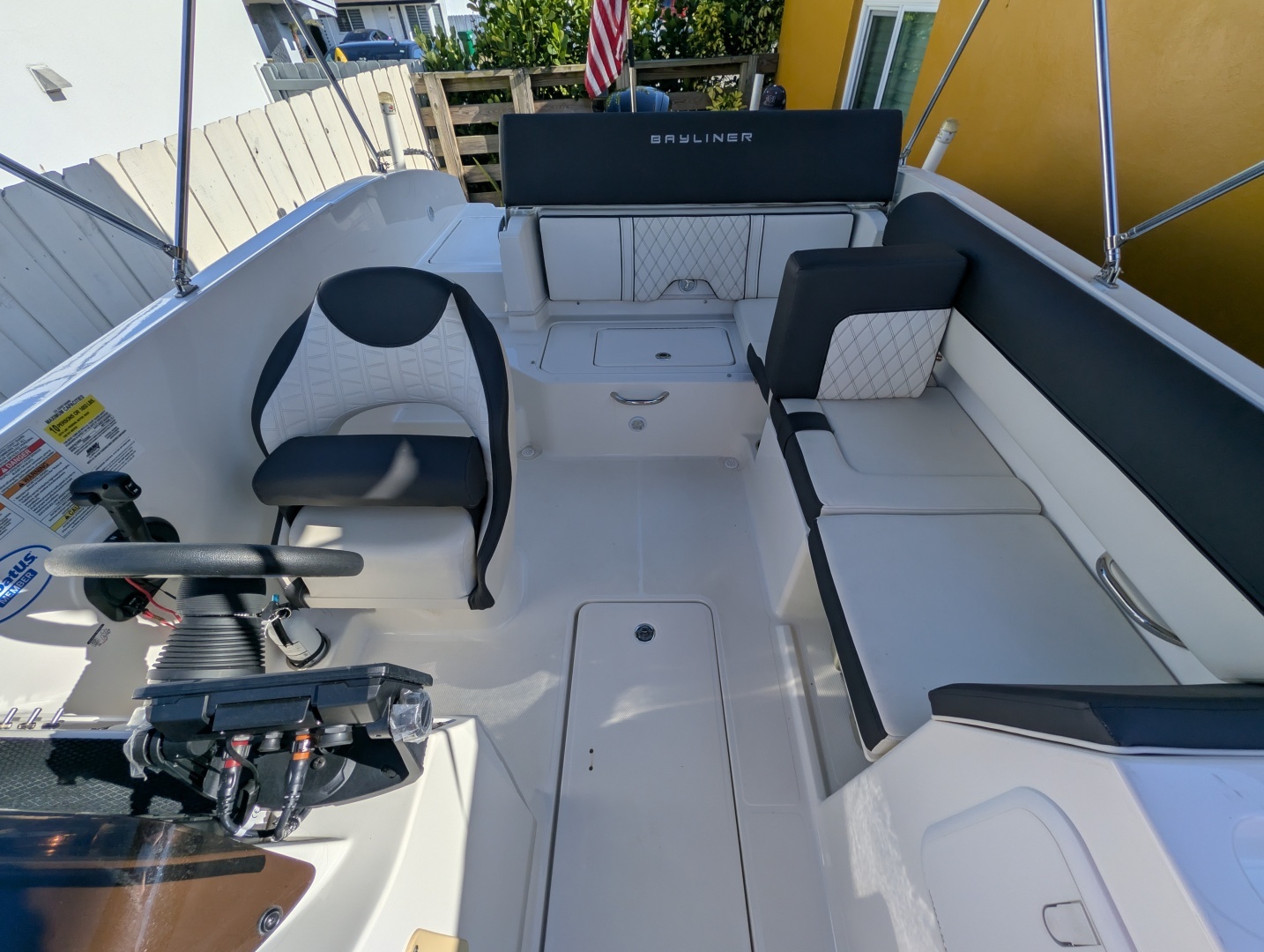 2022 Bayliner DX2000 - Image 9