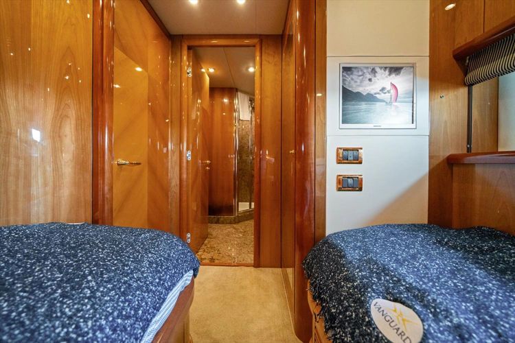 2005 Sunseeker 82 Yacht - Image 34