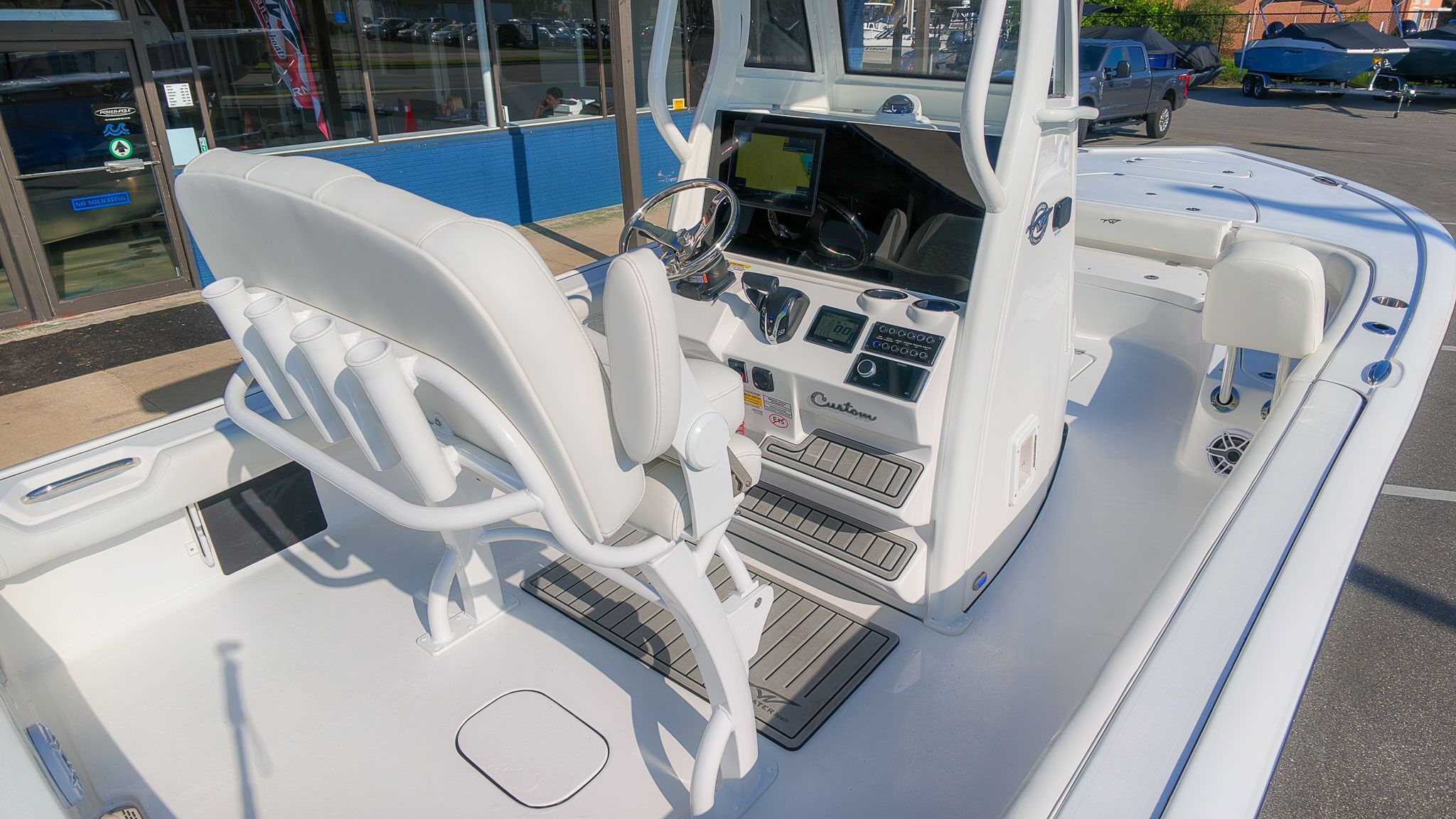 2027 Tidewater 2500 Carolina Bay - 11