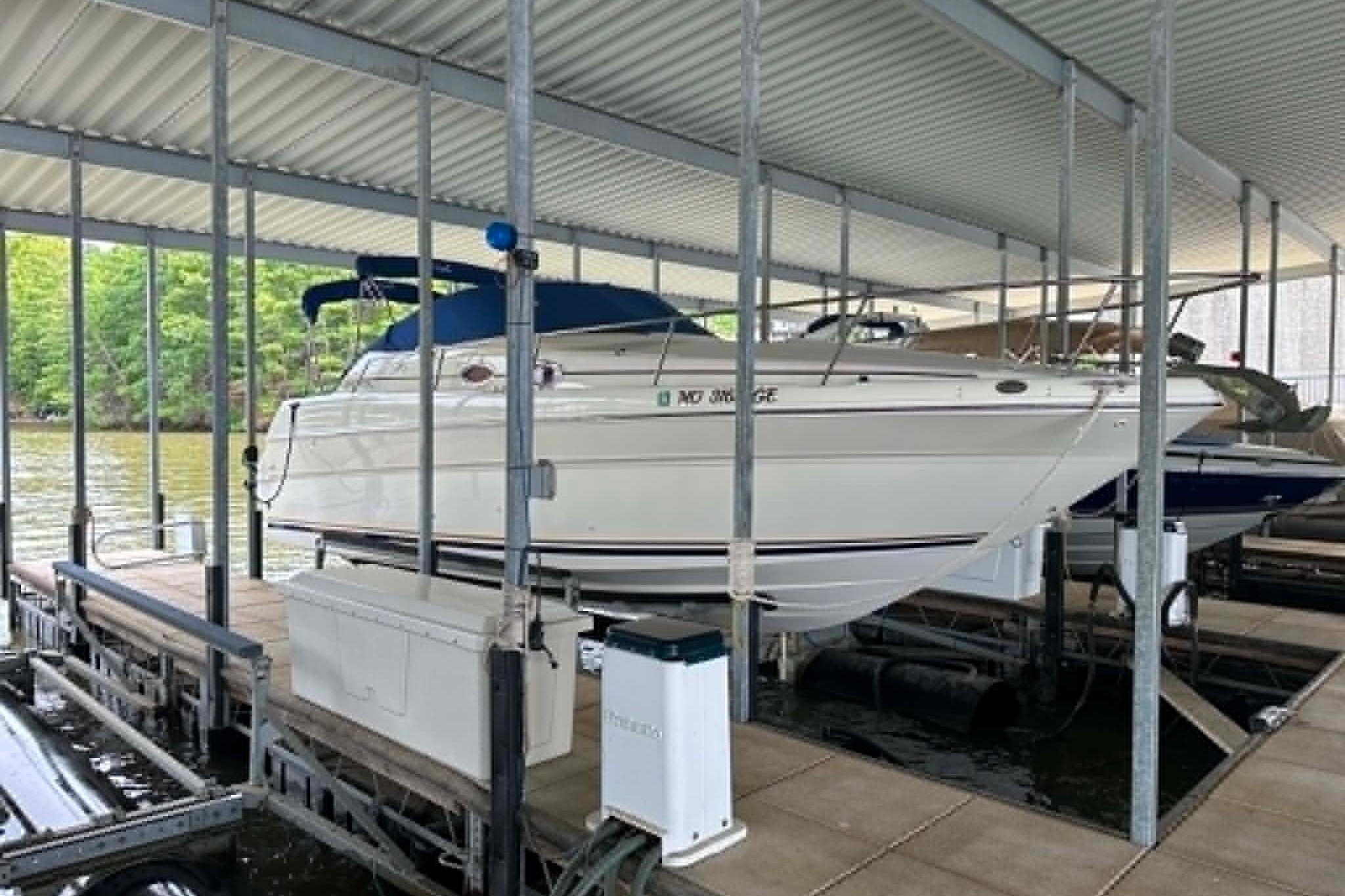 2000 Sea Ray 270 Sundancer