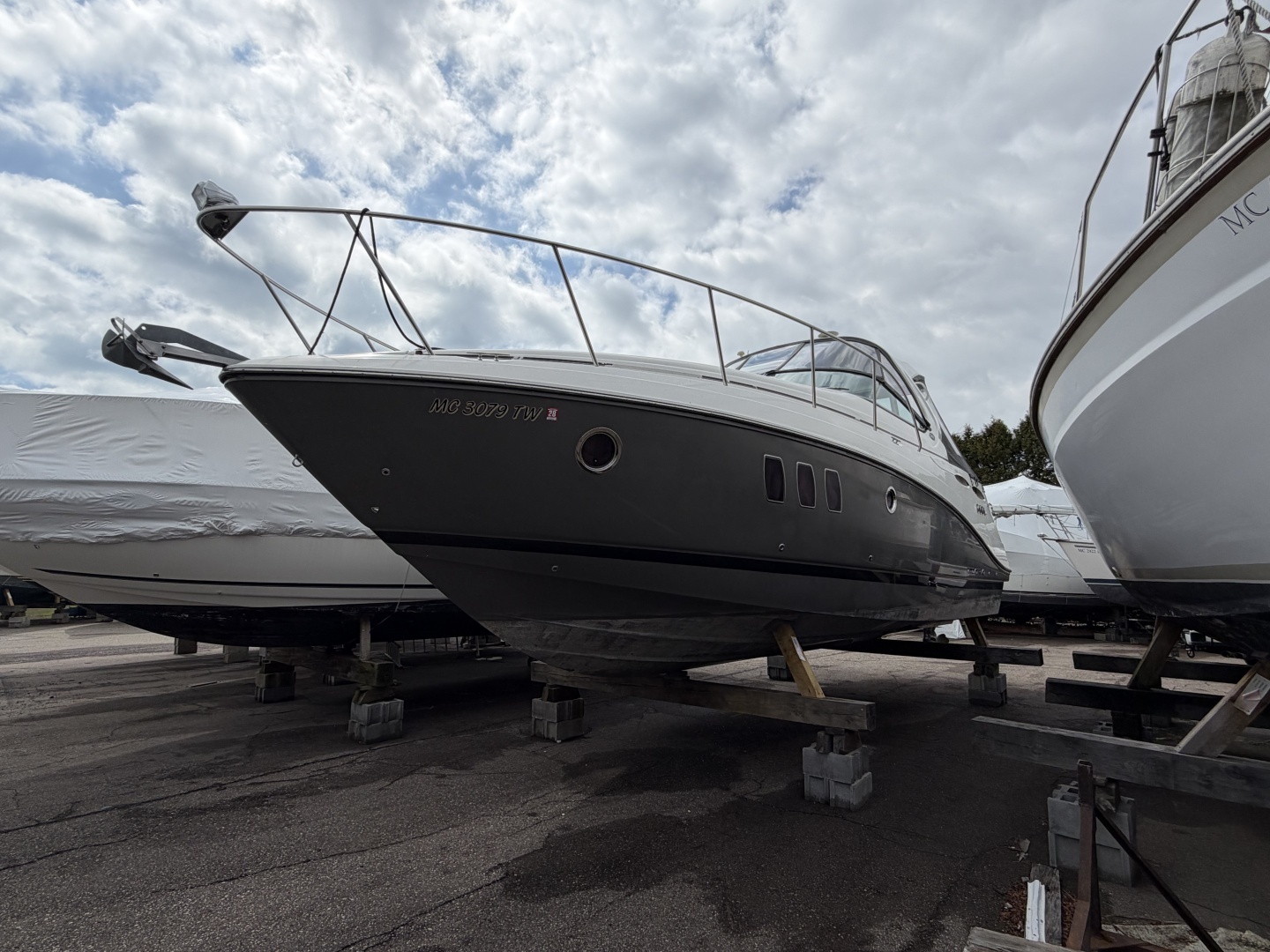 2013 Rinker 360 Express Cruiser - Image 10