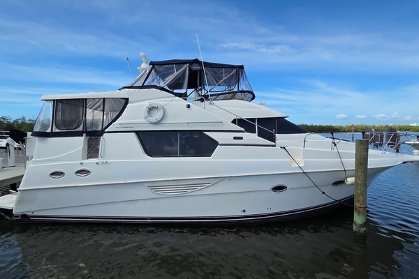 2001 Silverton 453 Motor Yacht