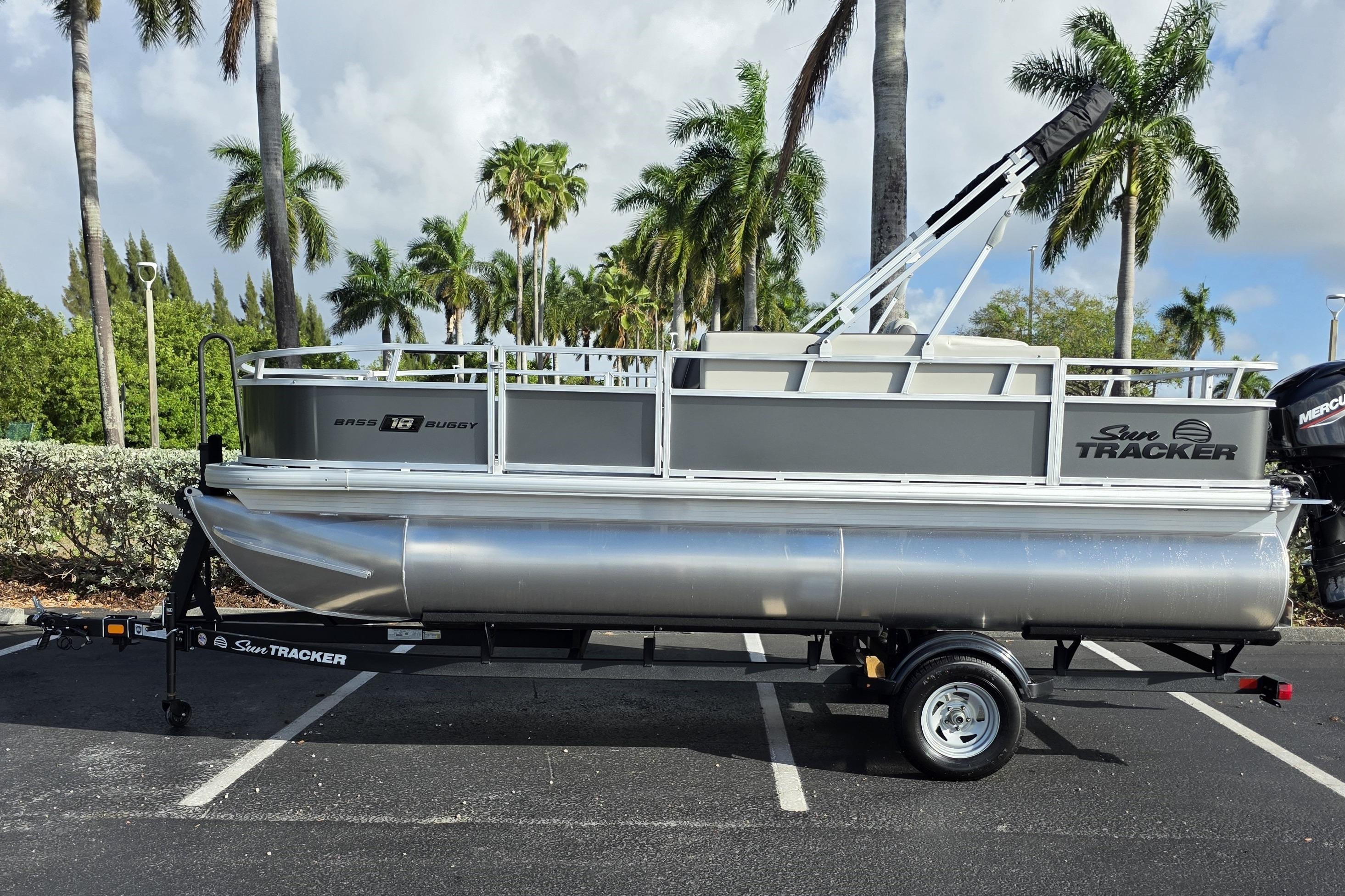 2026 Sun Tracker Bass Buggy 16 XL Select