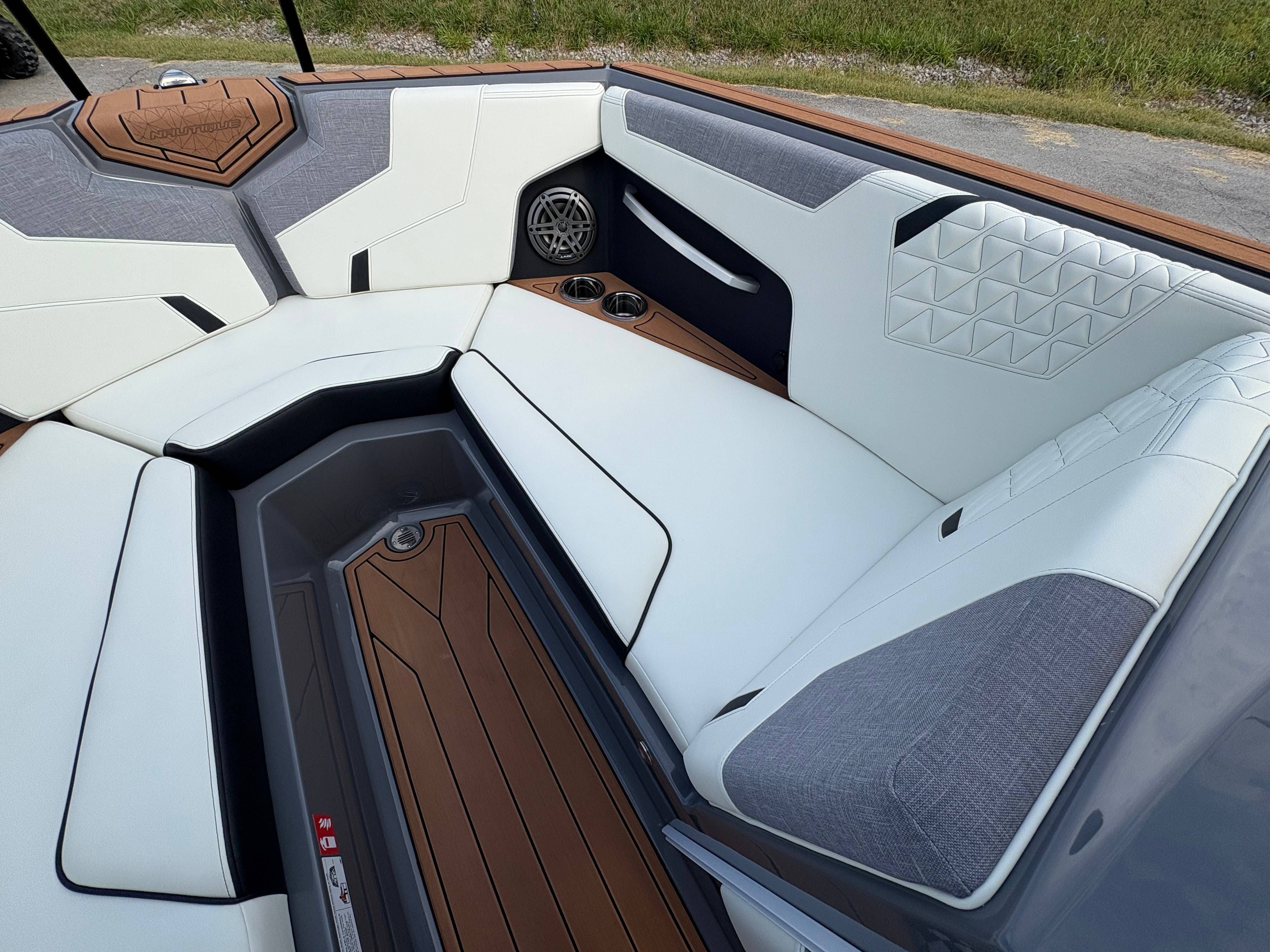 2026 Nautique GS24 - 45